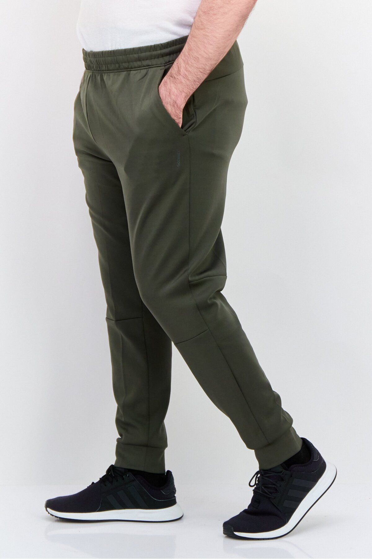 Skora-Men Jogger Fit Brand Logo Running Pants, Olive 2
