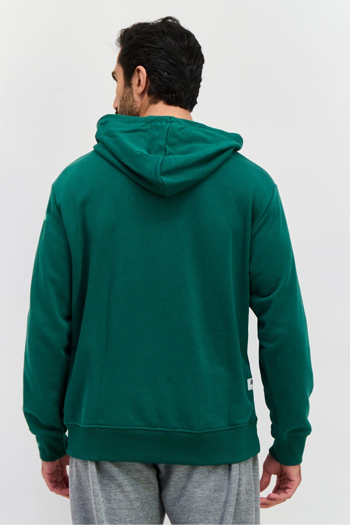 New Balance-Men Relaxed Fit Long Sleeve Outdoor Hooded Sweatshirt, Green 3