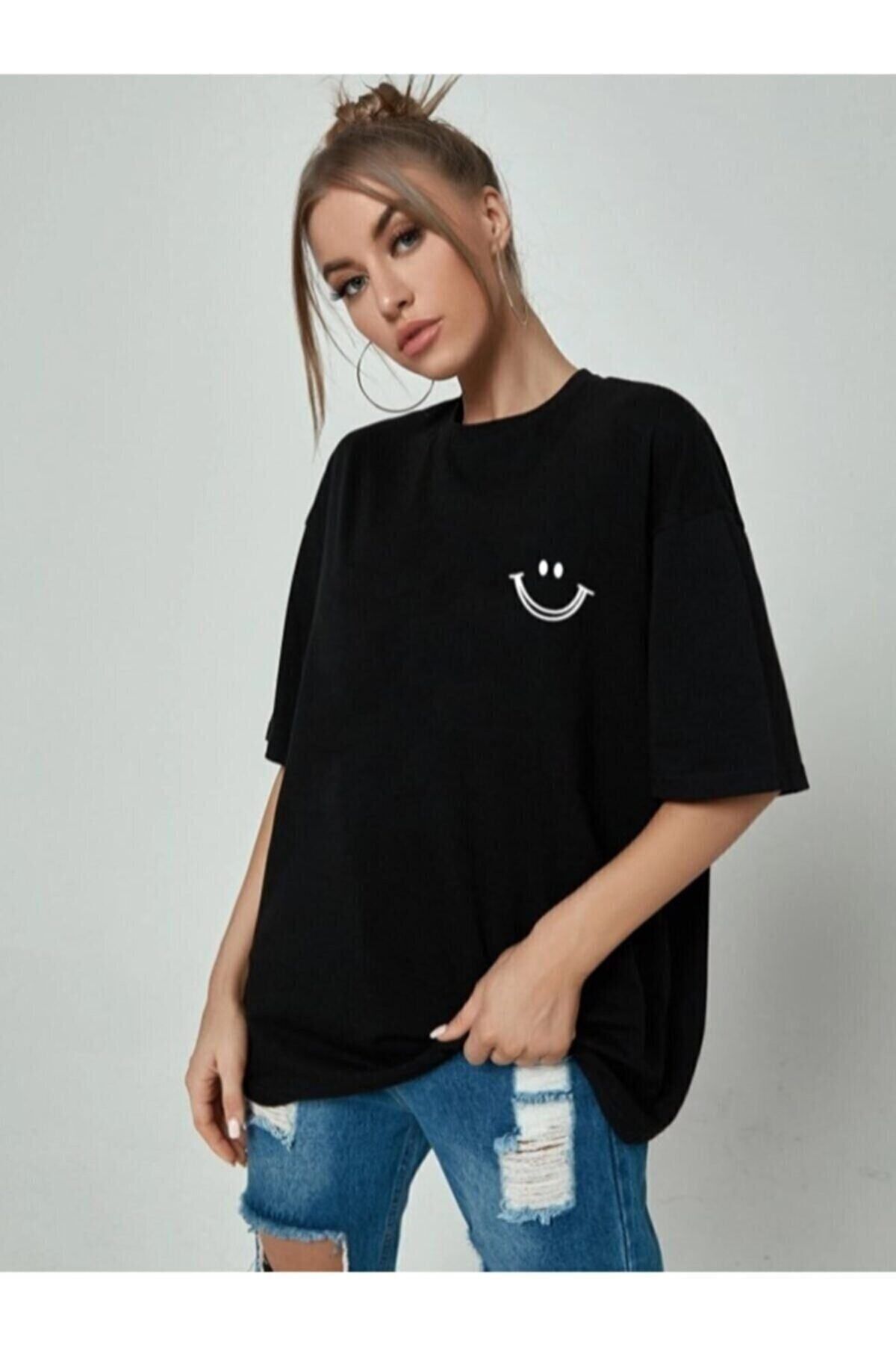 GIANTSTORE Kadın Siyah Smile Baskılı Oversize Bisiklet Yaka Kısa Kollu Tişört