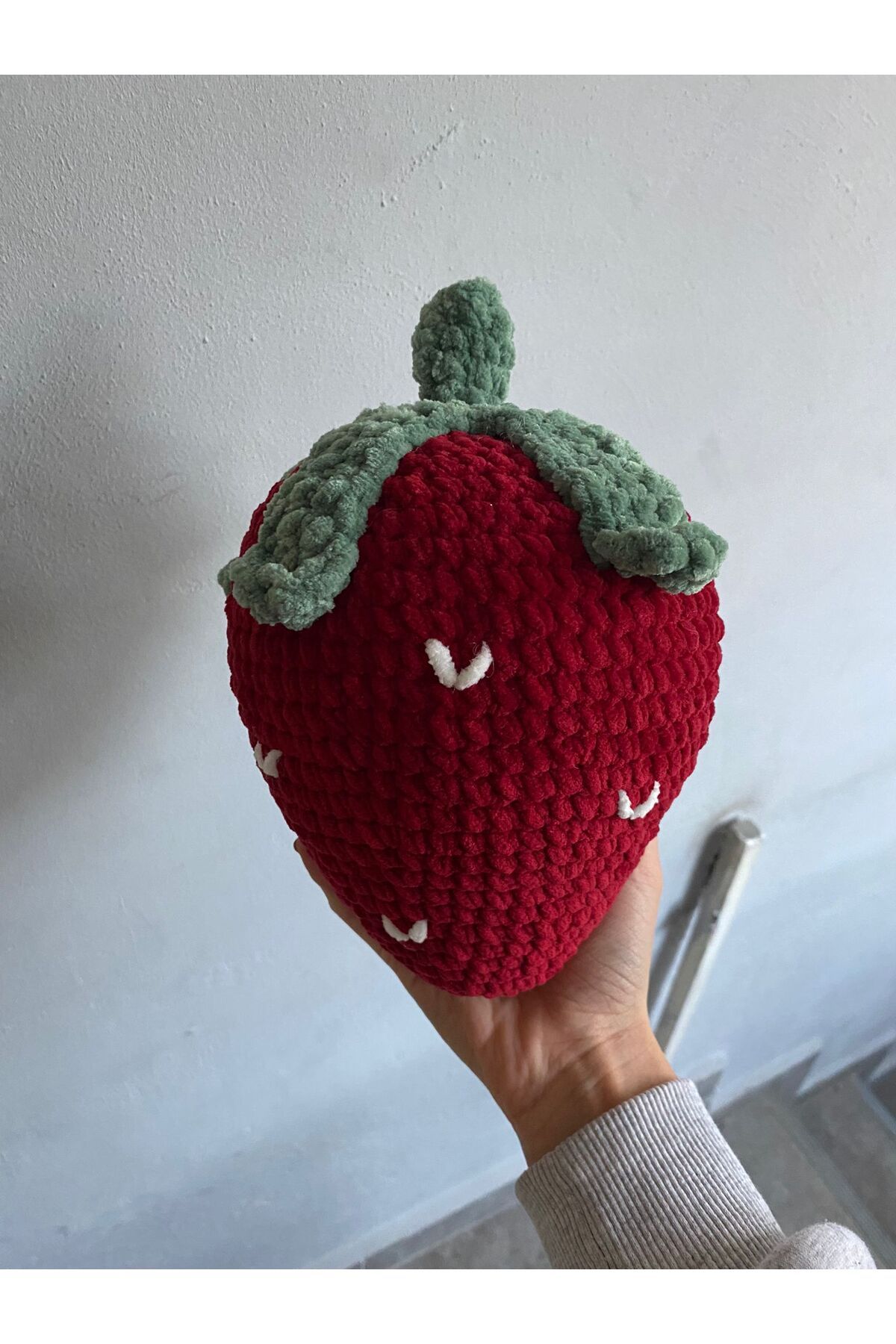 sudegurumi amigurumi örgü çilek yastık