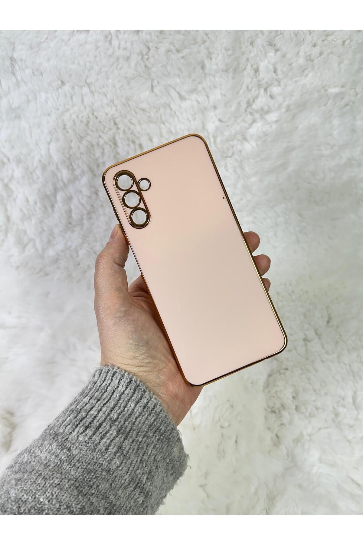 EMZTech Gold Kenarlı Silikon Galaxy A04 S Kılıf