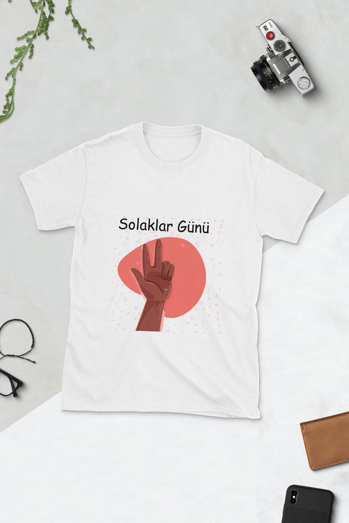 Yaprak Hediyelik Dünya Solaklar Günü Tasarımlı Tshirt