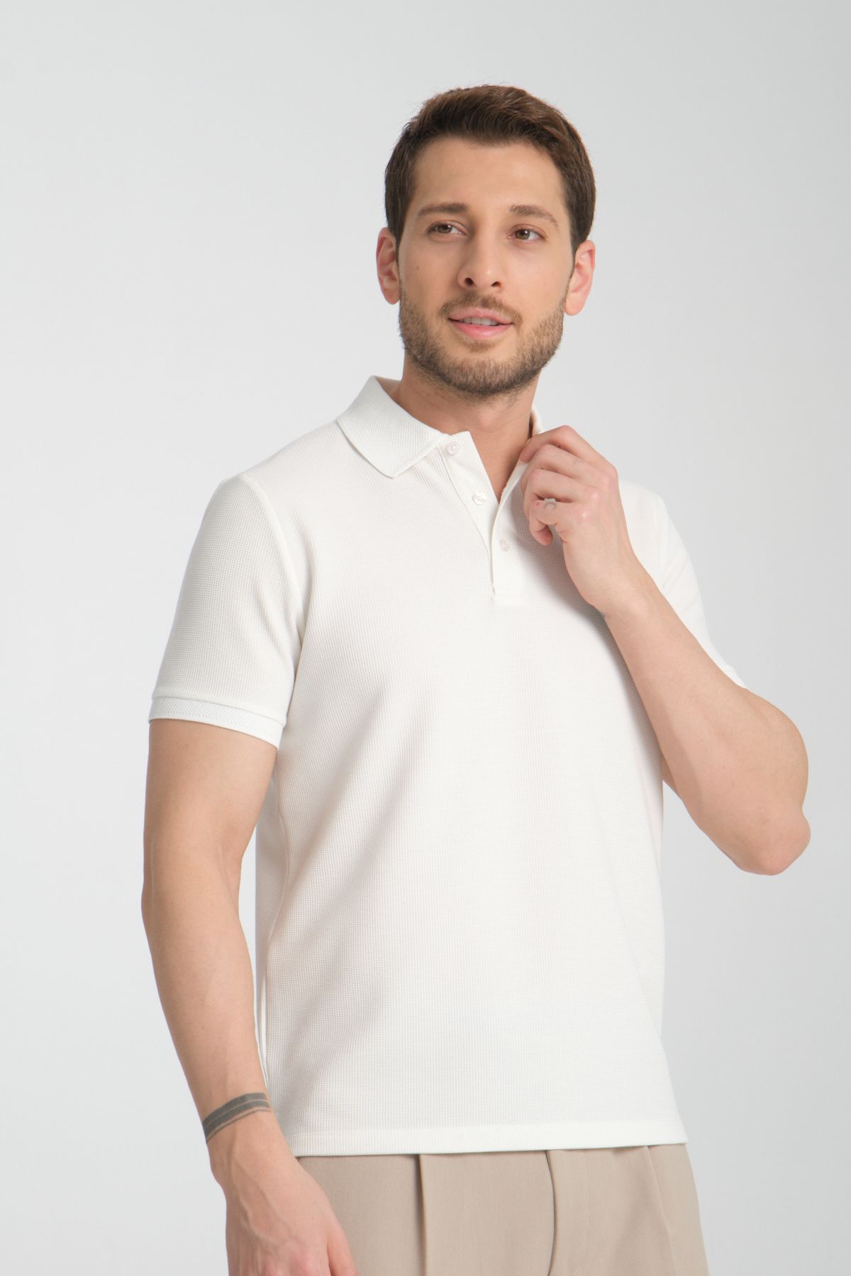 Frappoli Walfer Erkek Beyaz %100 Pamuk Waffle Çekmeyen Kumaş Slim Fit Kıvrılmaz Polo Yaka Tişört