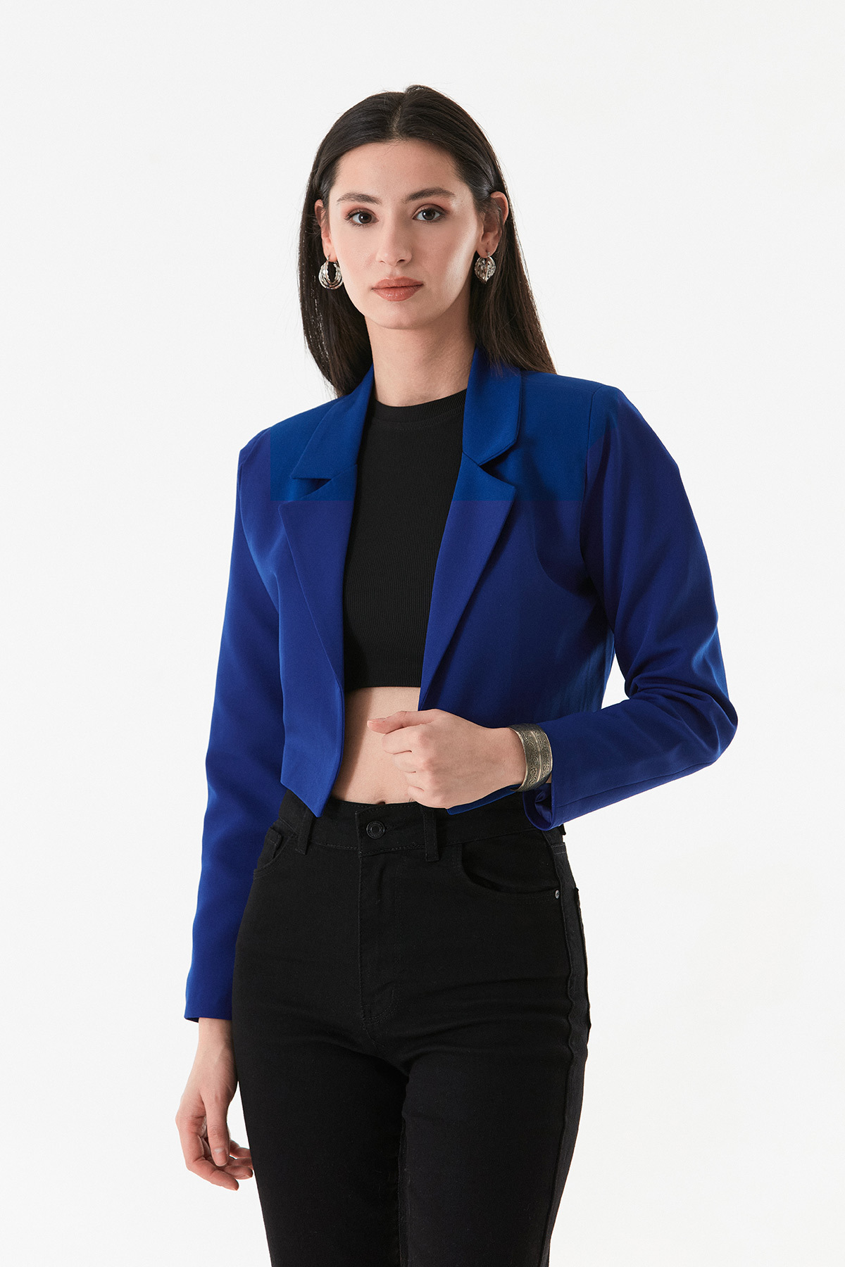 complete the look image