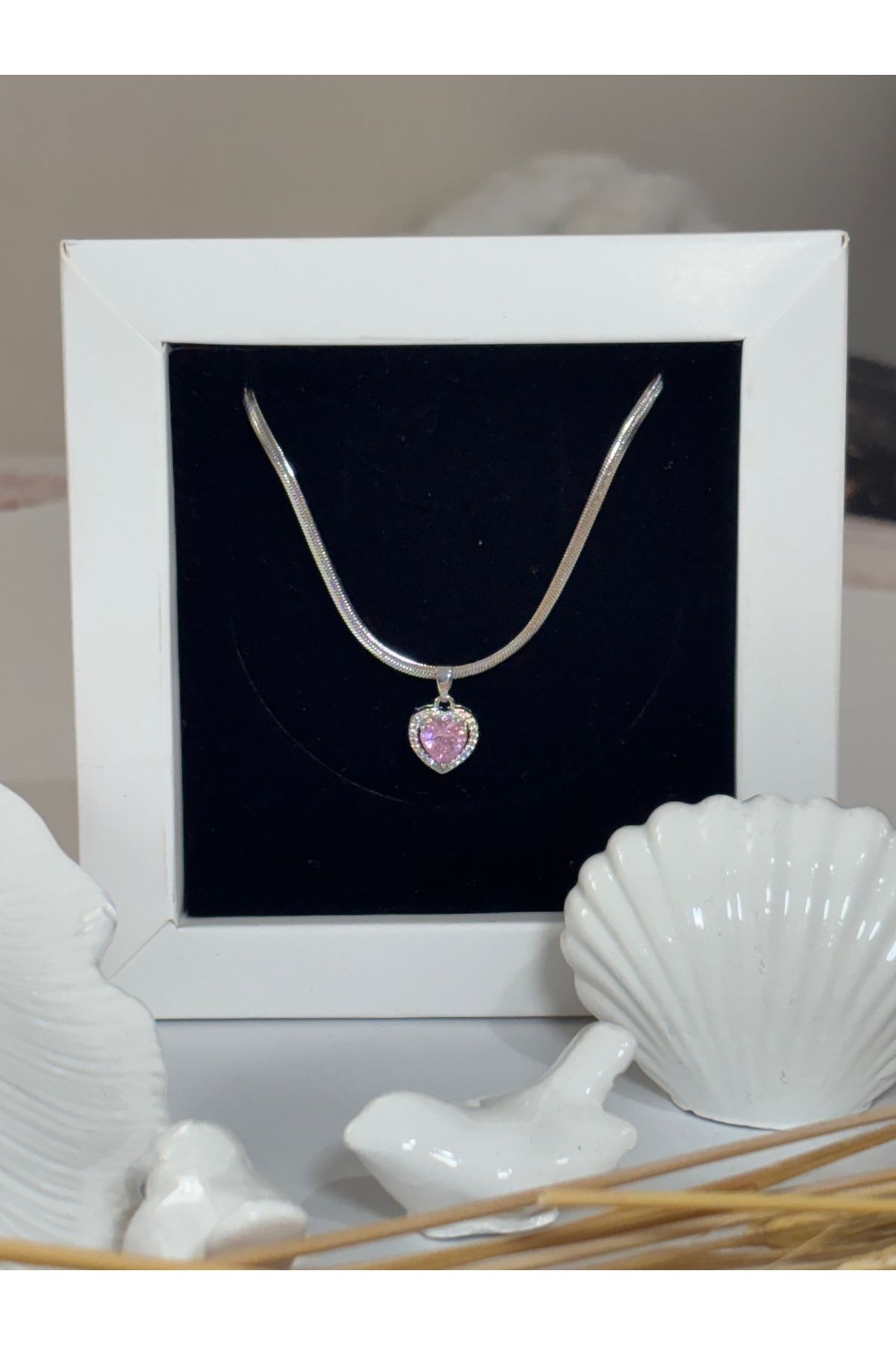 Store Pandora’s İtalyan Zincirli Pembe Zirkon Taşlı Çelik Kolye