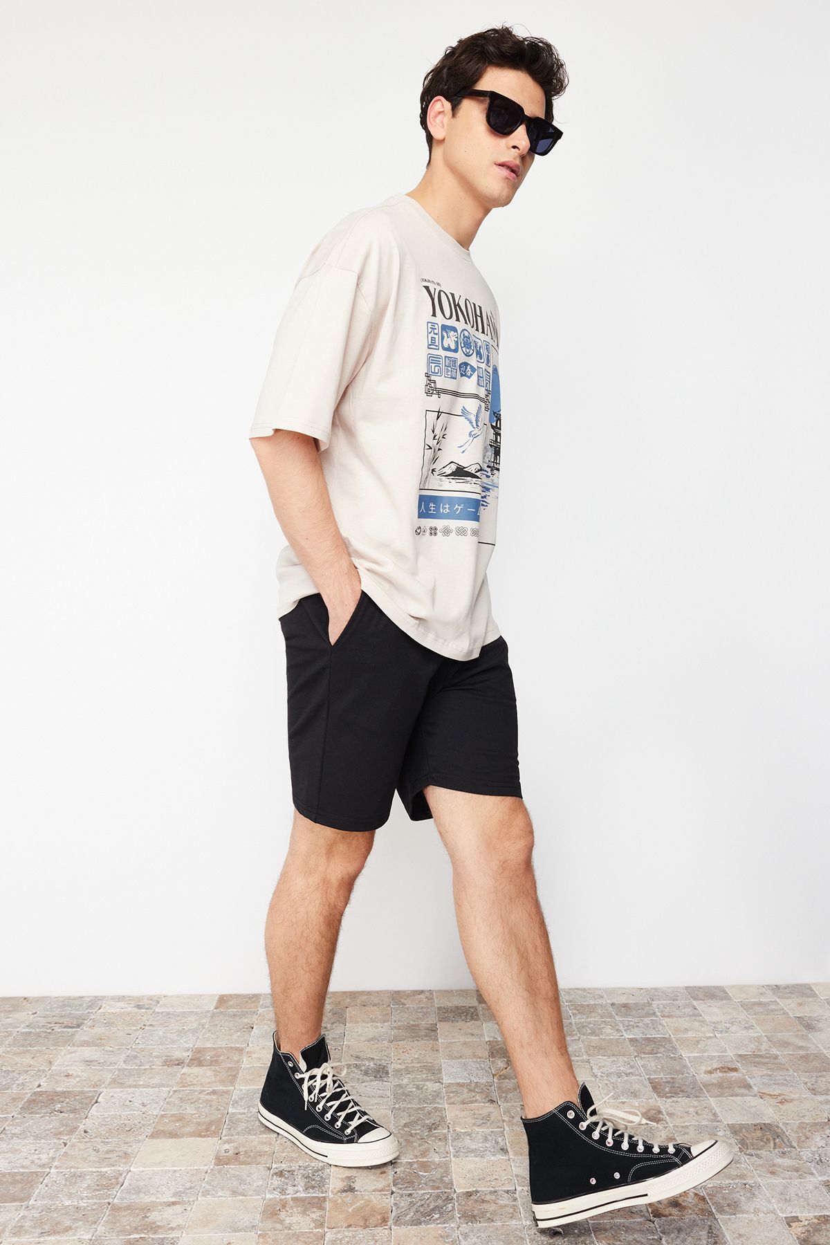 complete the look image