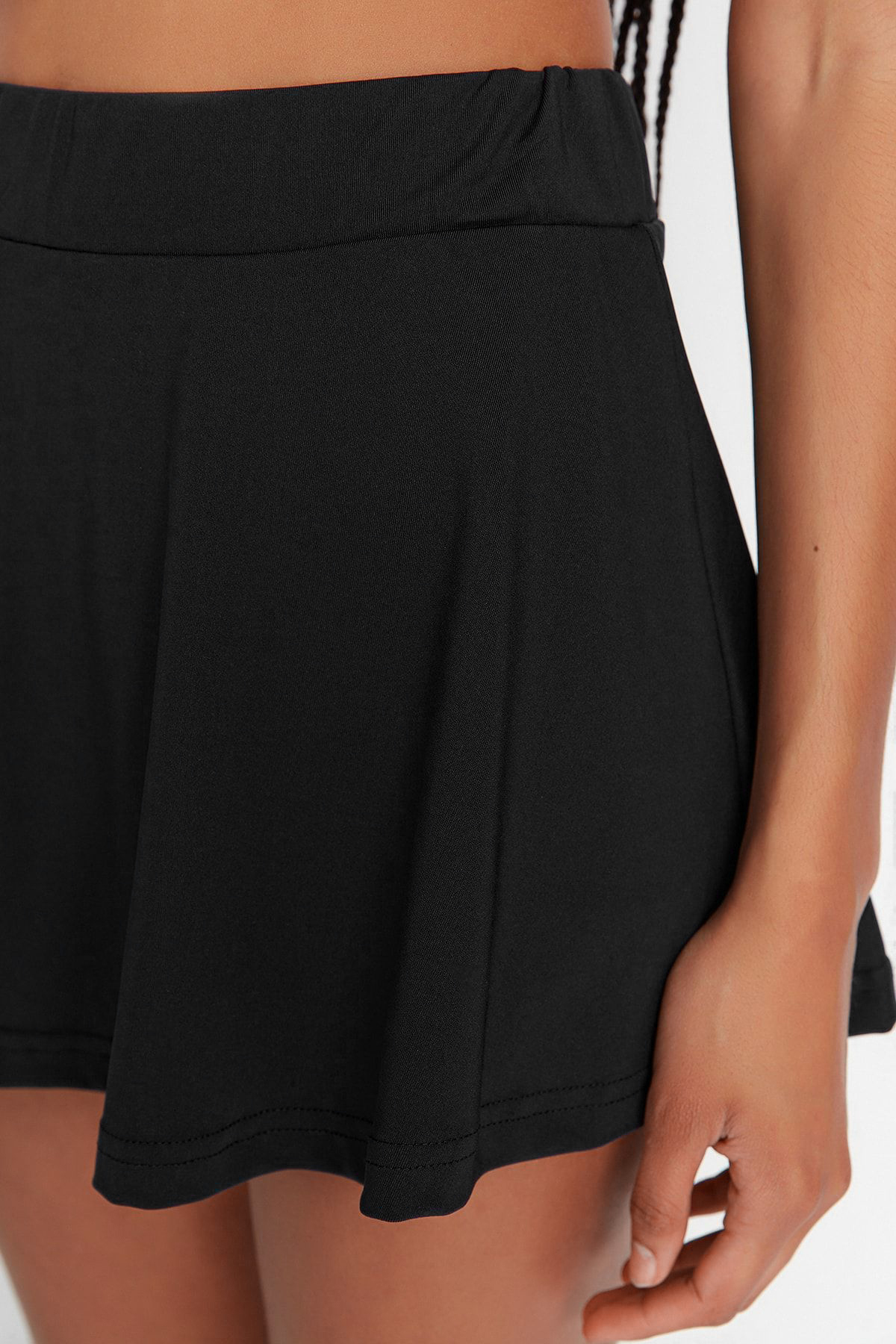 Trendyolmilla  Siyah 2 Katmanlı İçi Şortlu Tenis Örme Spor Şort Etek TWOSS22SR00067 - Görsel 4