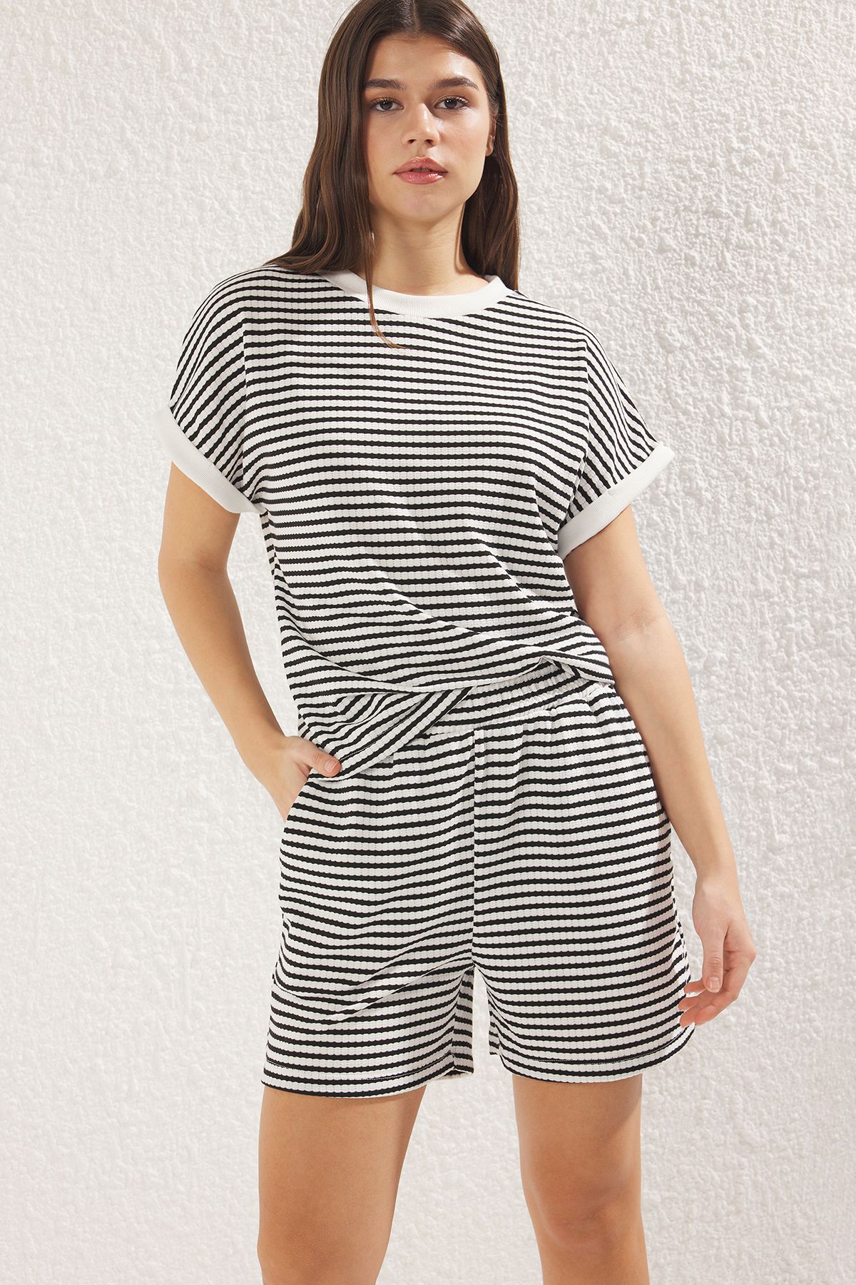 Trendyol Collection-Flexibel gestrickt – Regular Fit Jalar Bottom-Top-Anzug TWOSS25AU00000 2