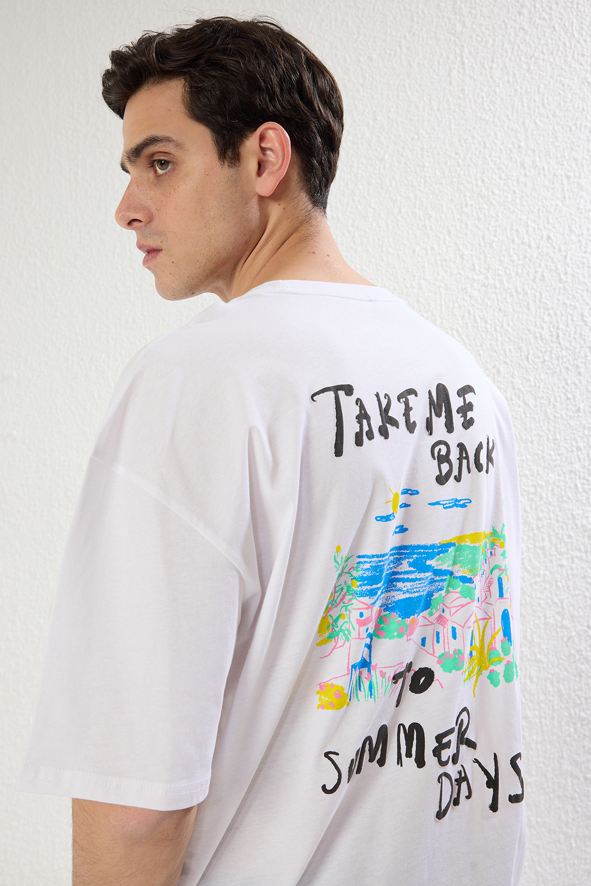 Trendyolmilla Man Beyaz 0versize/Geniş Kesim Yazı Baskılı %100 Pamuk T-Shirt TMNSS25TS00064