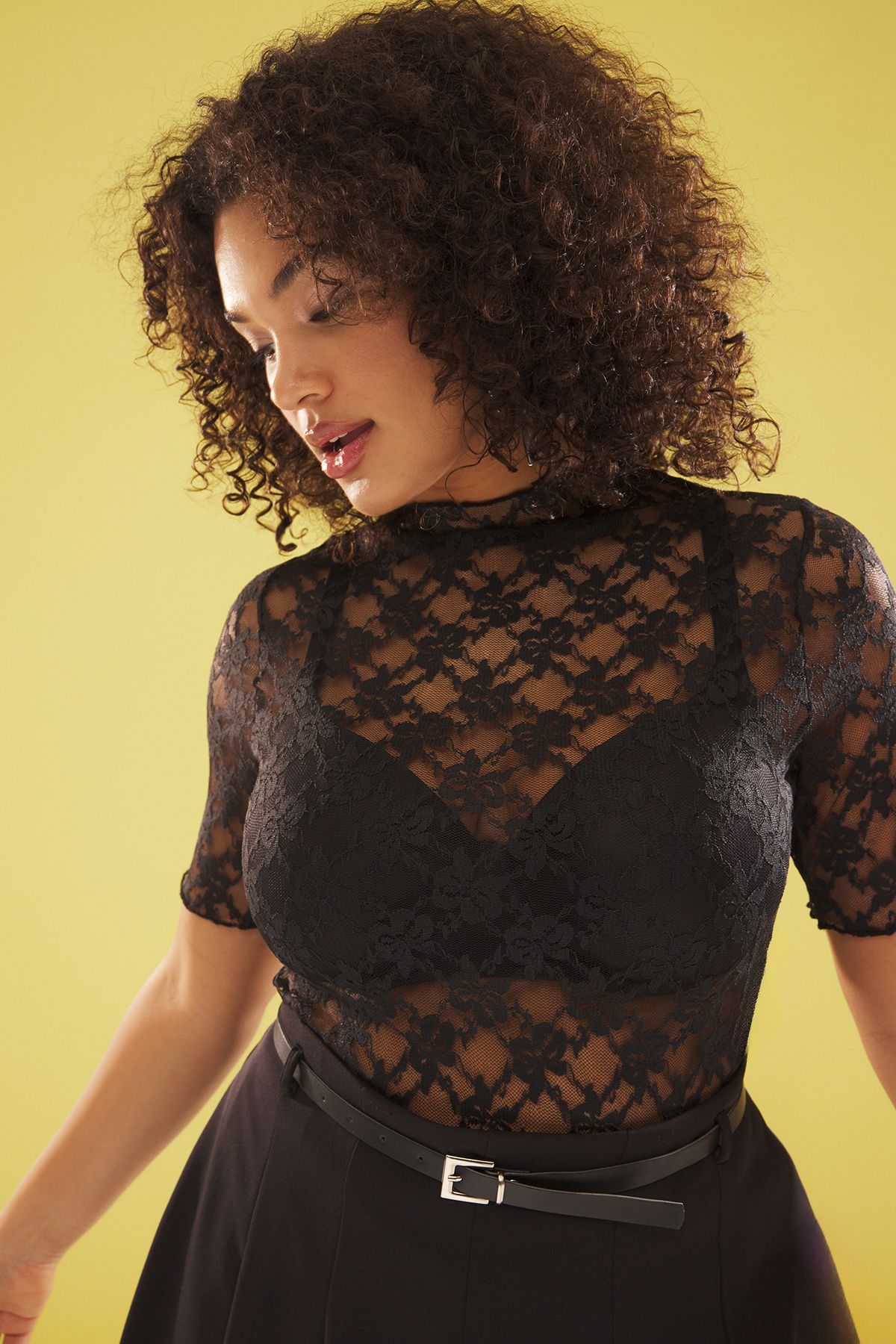 Trendyol Curve-Чорна мереживна блузка Orme Plus Size TBBSS25AF00004 2