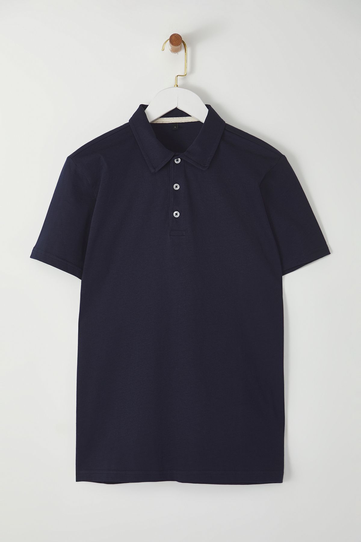 Trendyol Collection-Granatowa koszulka polo z krótkim rękawem i regularnym/normalnym krojem, wykonana w 100% z bawełny, wykonana z pojedynczego dżerseju, z kołnierzykiem Tmnss25Po00001 2