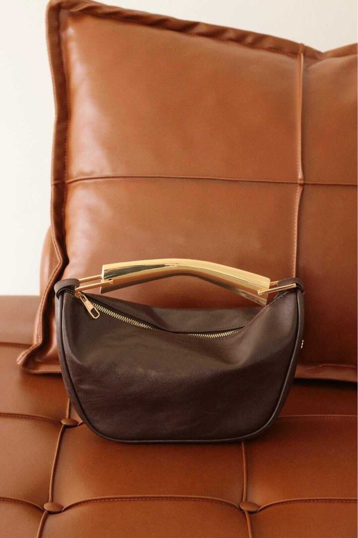 EMNORA-Bitter Brown Lavin Bag with Metal Handle 2