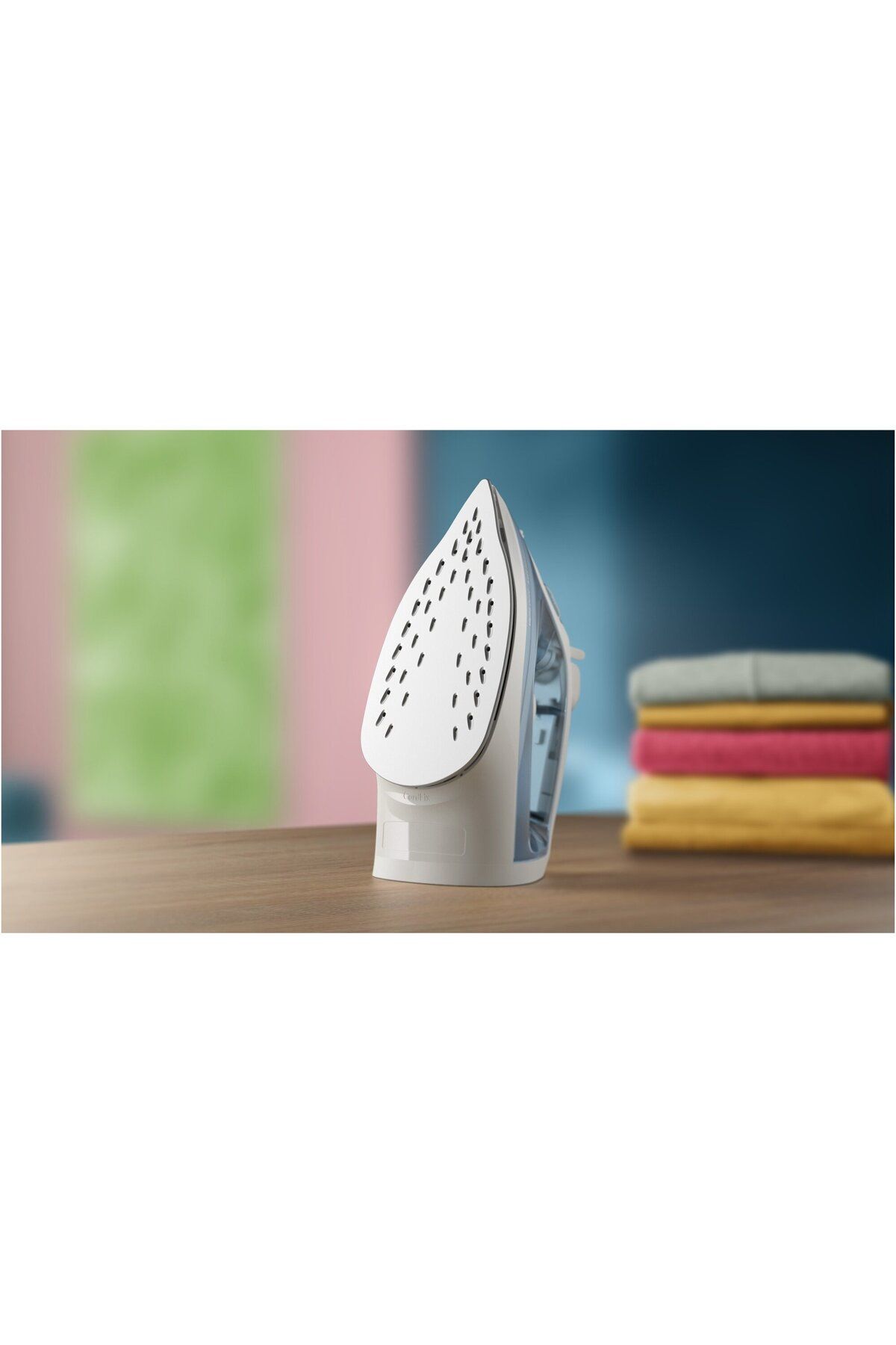 Philips-Philips DST2010/90 Iron Series 2000, steam output 25g/min, Calc Clean, 250 ml, Blue 4