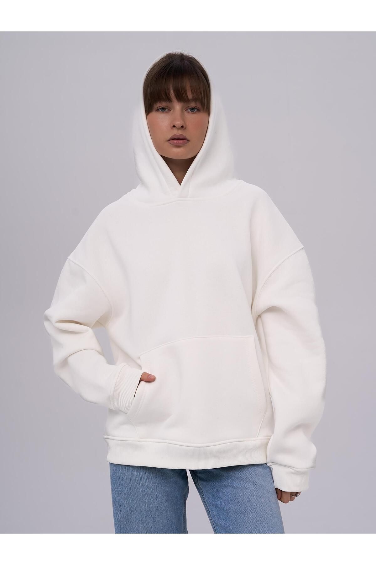 Trendiz-Suki Fast and Furious Unisex-Sweatshirt in Weiß 7