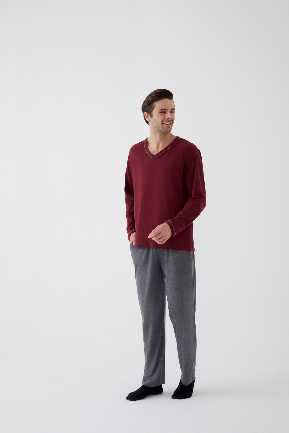 koza iç giyim-Men's Cotton Long Sleeve Pajama Set with Intermediate Ribs and Pocket Detail 4