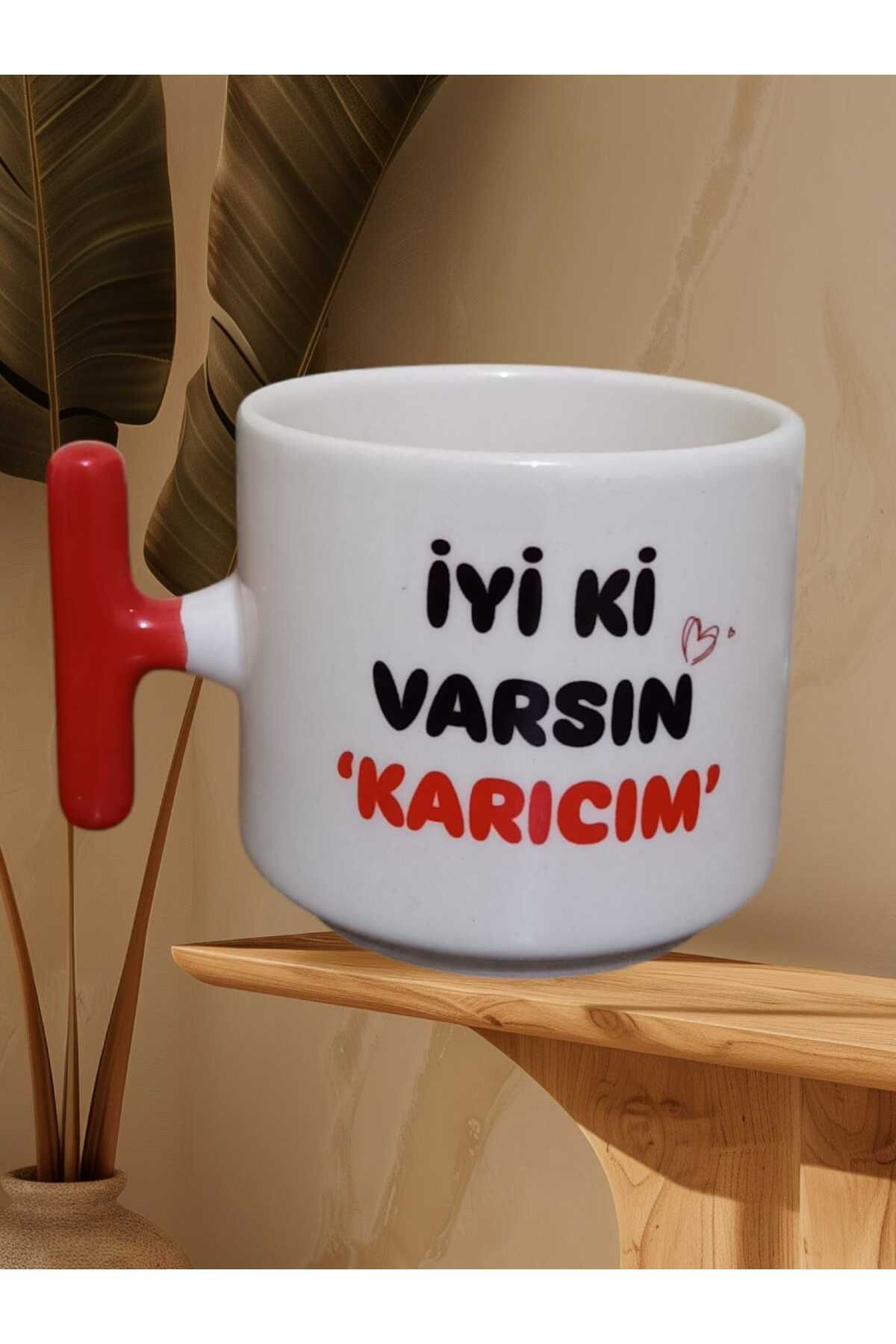 GameFruy "İyiki KARICIM"  Çift Taraf Baskılı Kupa (KIRMIZI T) KARICIM