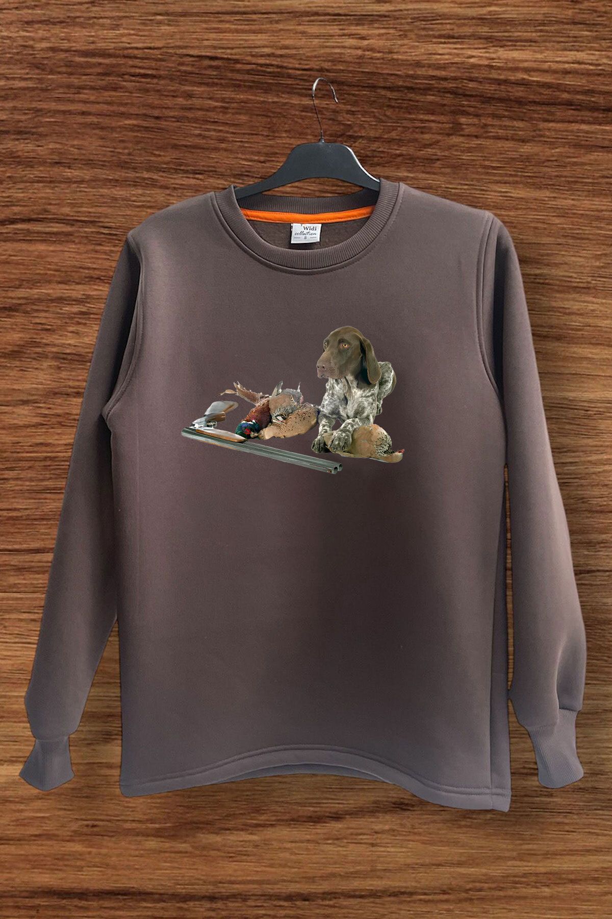 WİDİ Avcılık Hunter Kurzhaar Av Köpeği ve Keklik Baskılı Regular Fit %100 Pamuk Bisiklet Yaka Sweatshirt