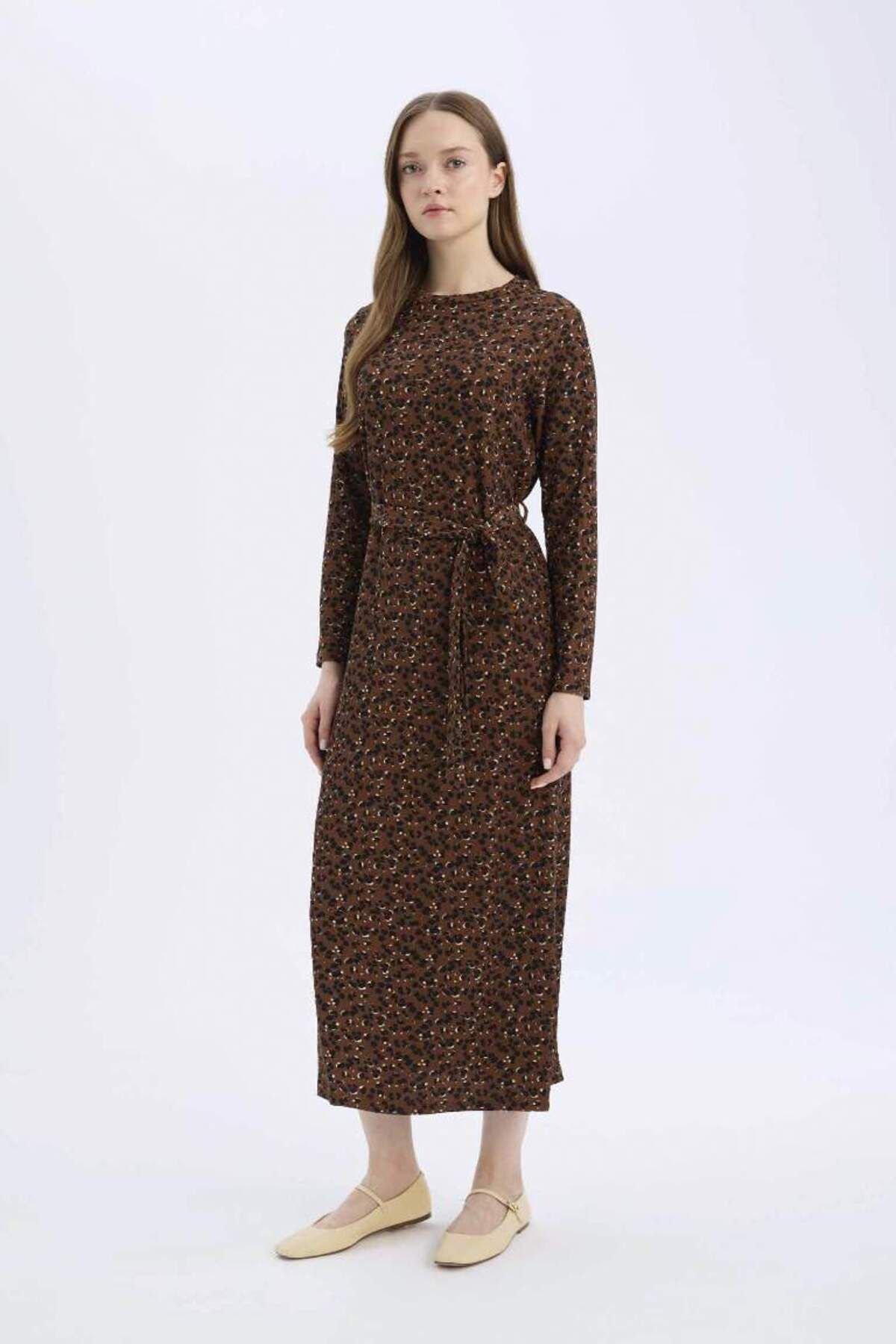 یقه دوچرخه تناسب منظم آستین بلند آستین Maxi Maxi Dress E5461AX25SP