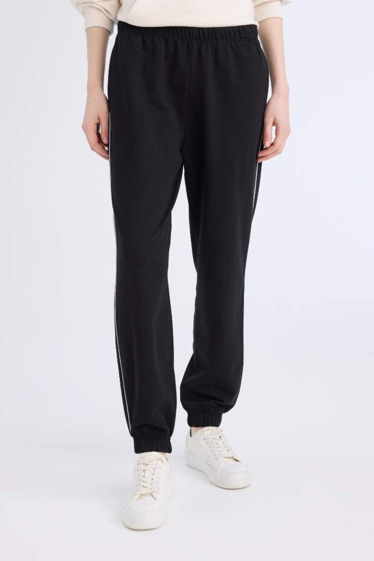 DeFacto-Black Jogger Sweatpants with Stretch and Pockets - Lace-Up Tight Leg, Tall E5976Ax25Sp 4