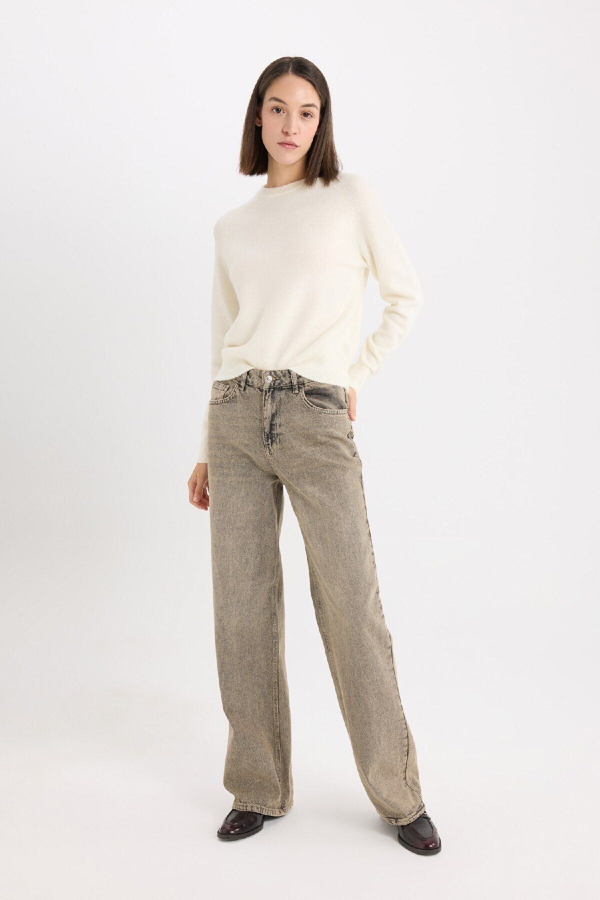 DeFacto-Regular Fit Rundhalsausschnitt Basic Schlichter Soft Touch Strickpullover D8678AX25SP 2
