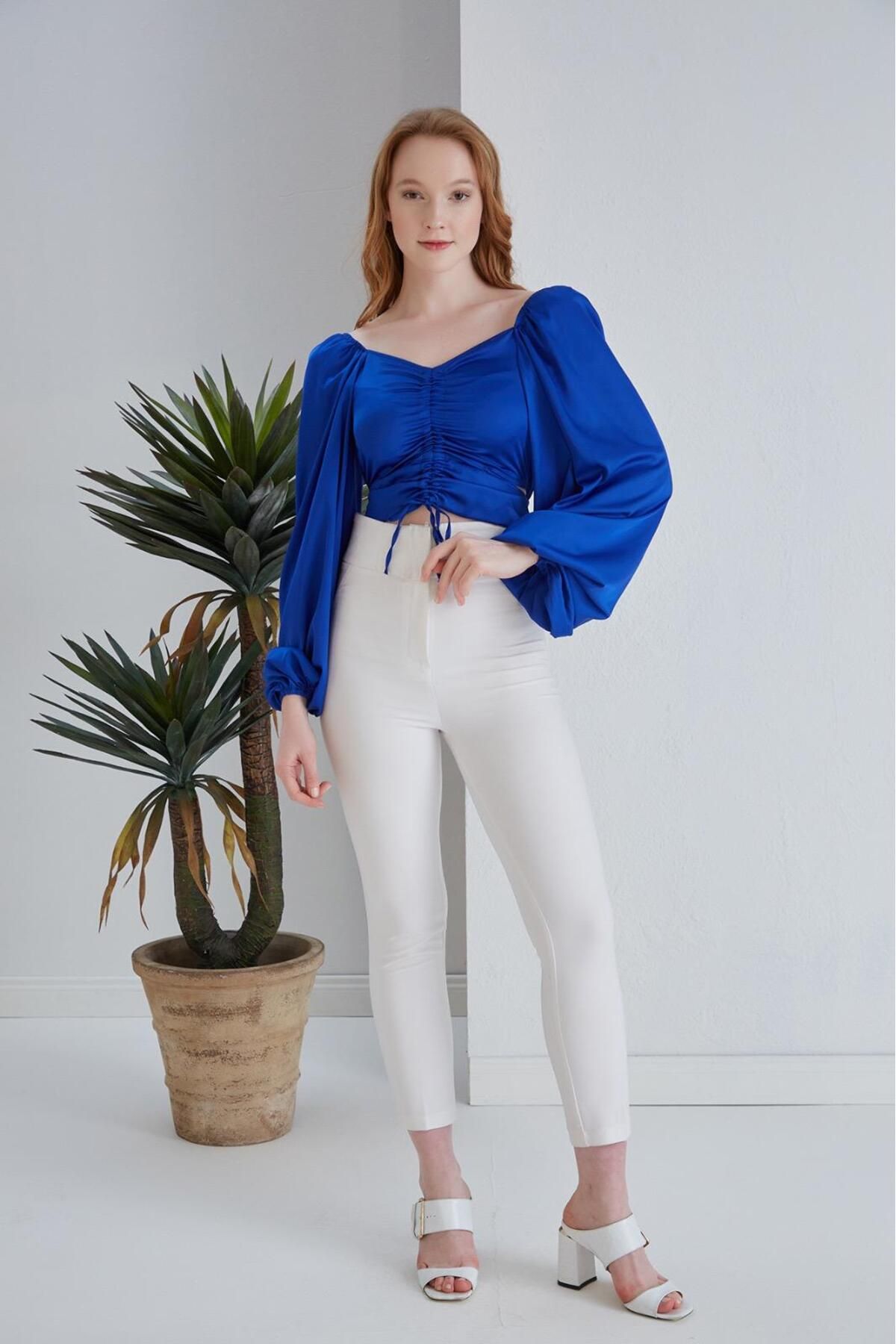 Opera Saten Balon Kol Beli Bağlamalı Crop Bluz