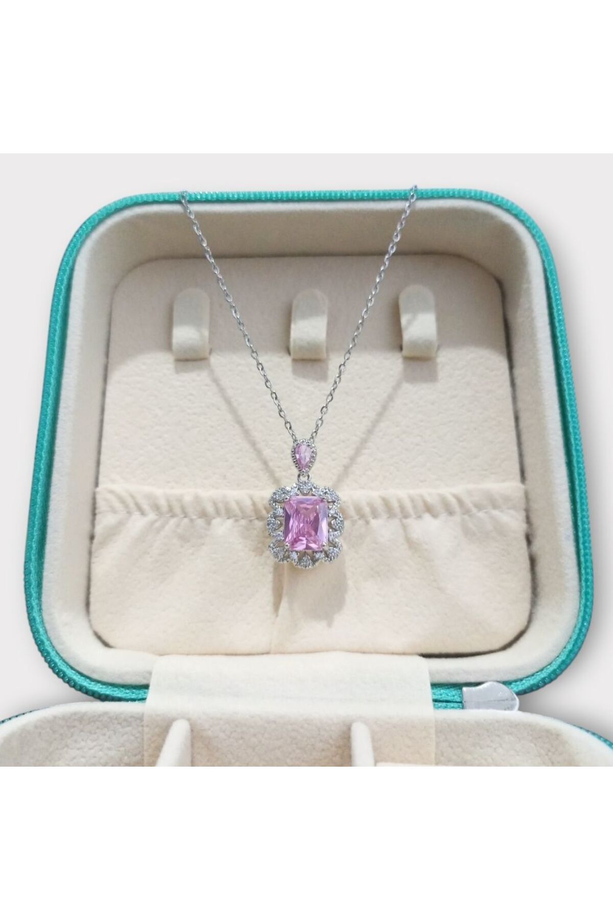 Violetta Jewelry Zirkon Taşlı Işıltılı Çelik Kolye