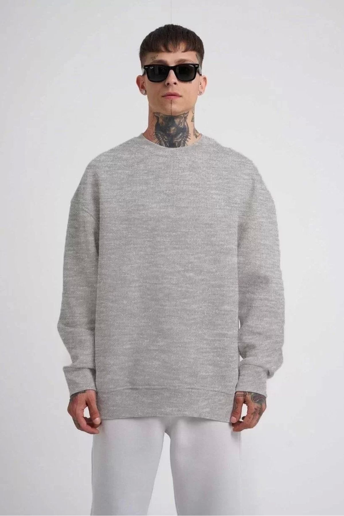 AE Stil Unisex Biskilet Yaka Üç İplik SweatShirt - Gri