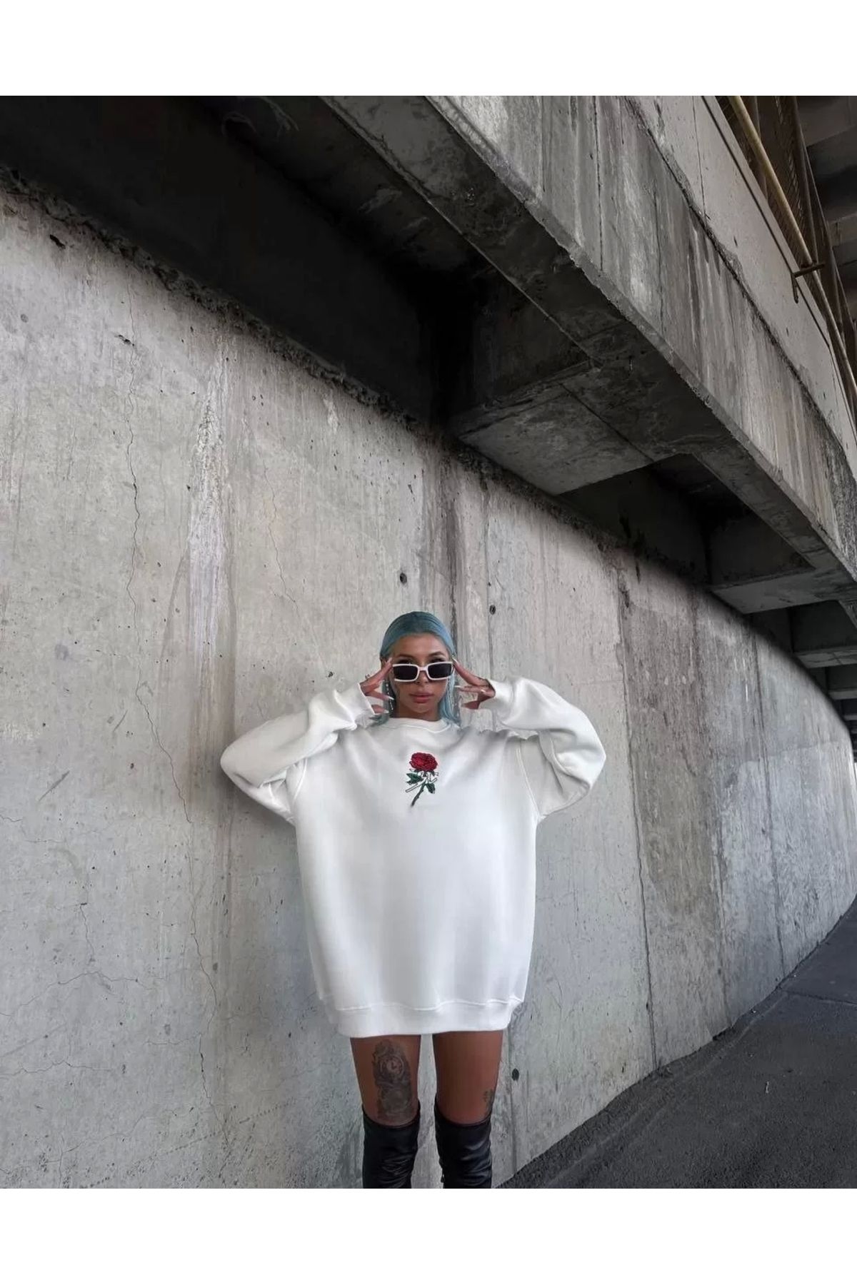 AE Stil Oversize Üç İplik Bisiklet Yaka Baskılı SweatShirt - Beyaz