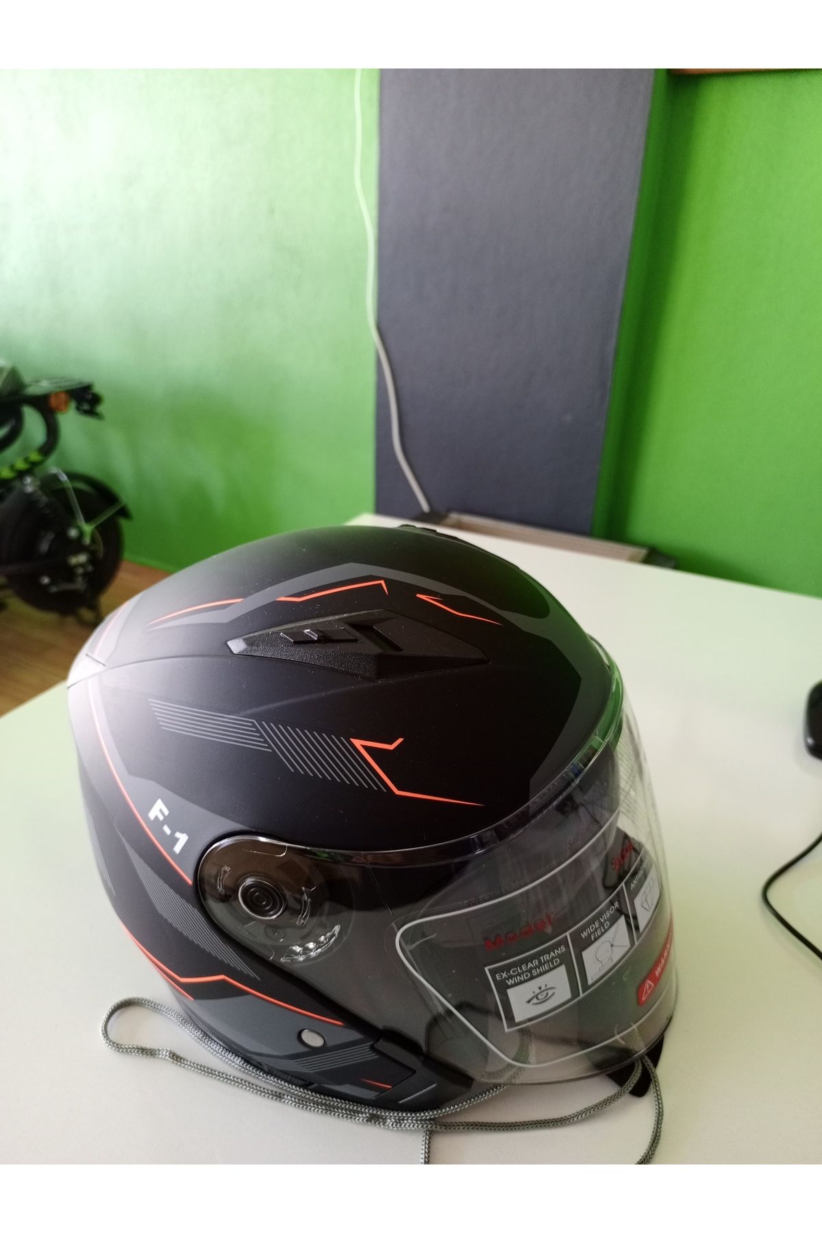 MT Helmets Motorsiklet Kask