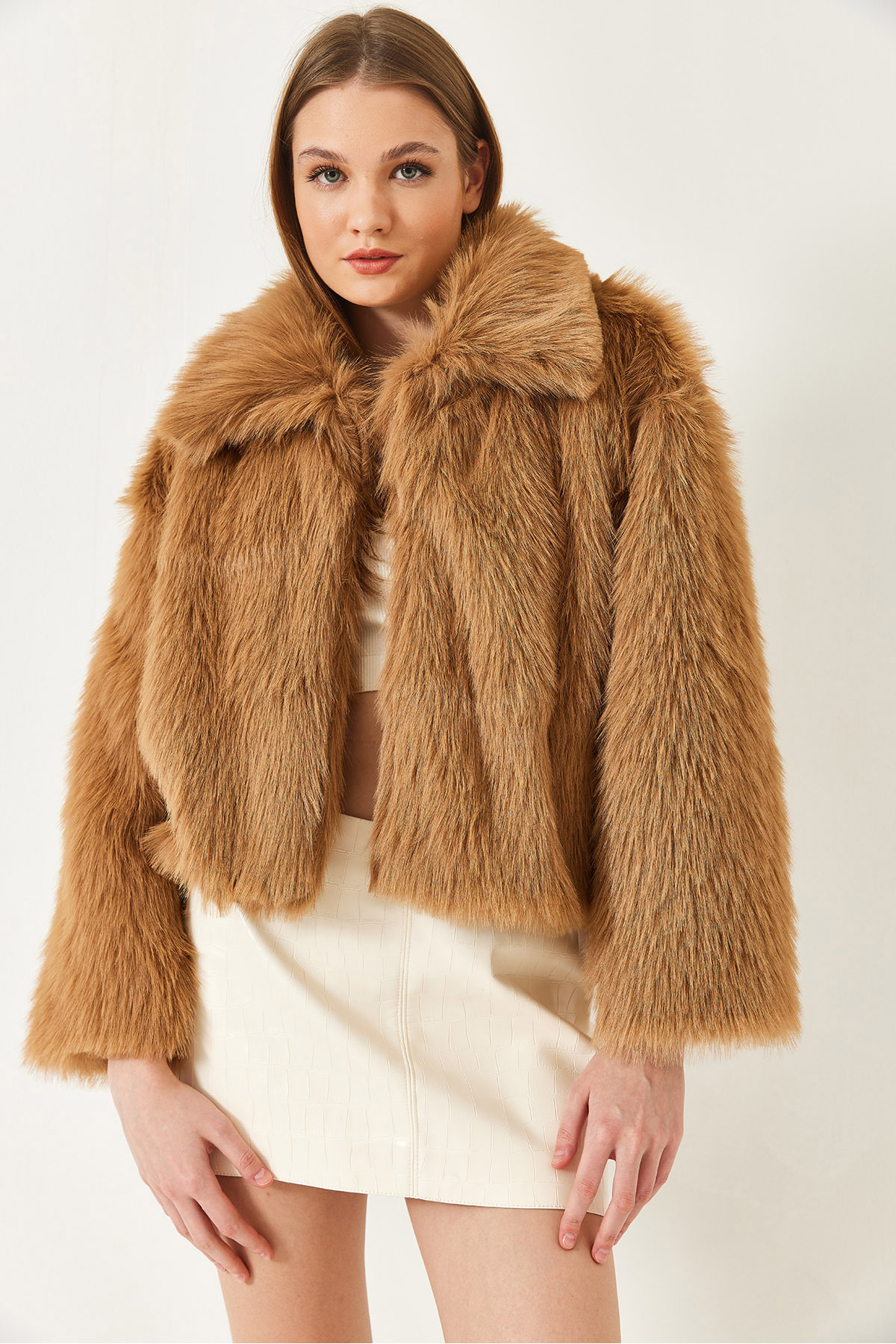 LUCCI Short Boxy Faux Fur Coat 4