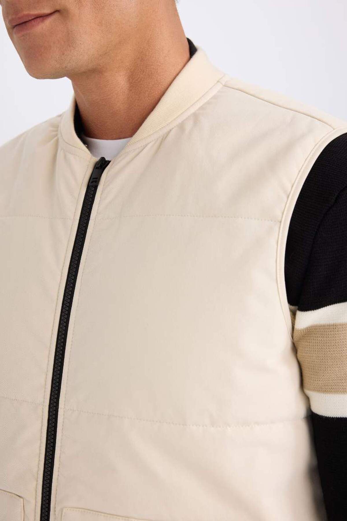 DeFacto-College Collar Zip-Up Light Thin Bomber Vest - Double Pockets, Seasonal D6287Ax25Sp 5