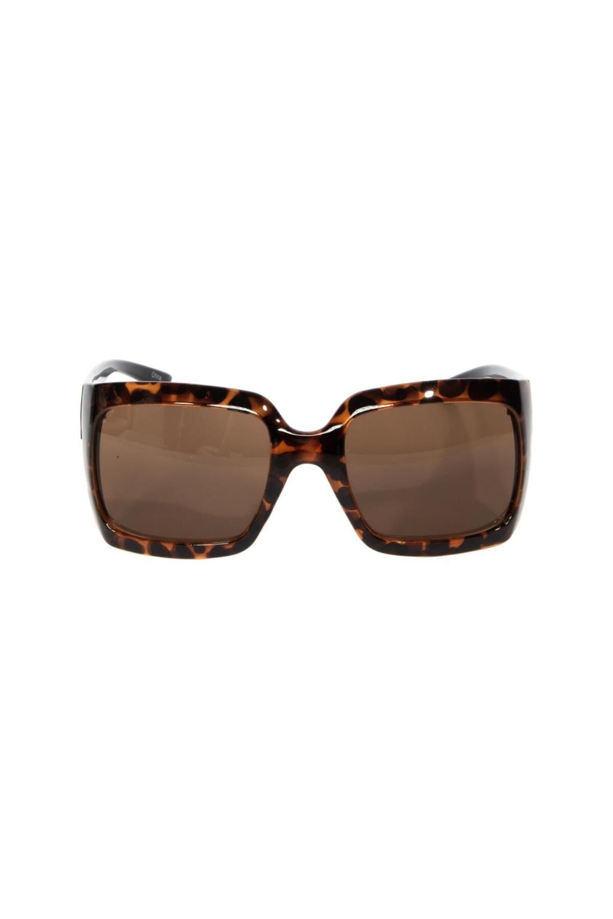XOOM-Vision 023061   Model Women's Sunglasses 5