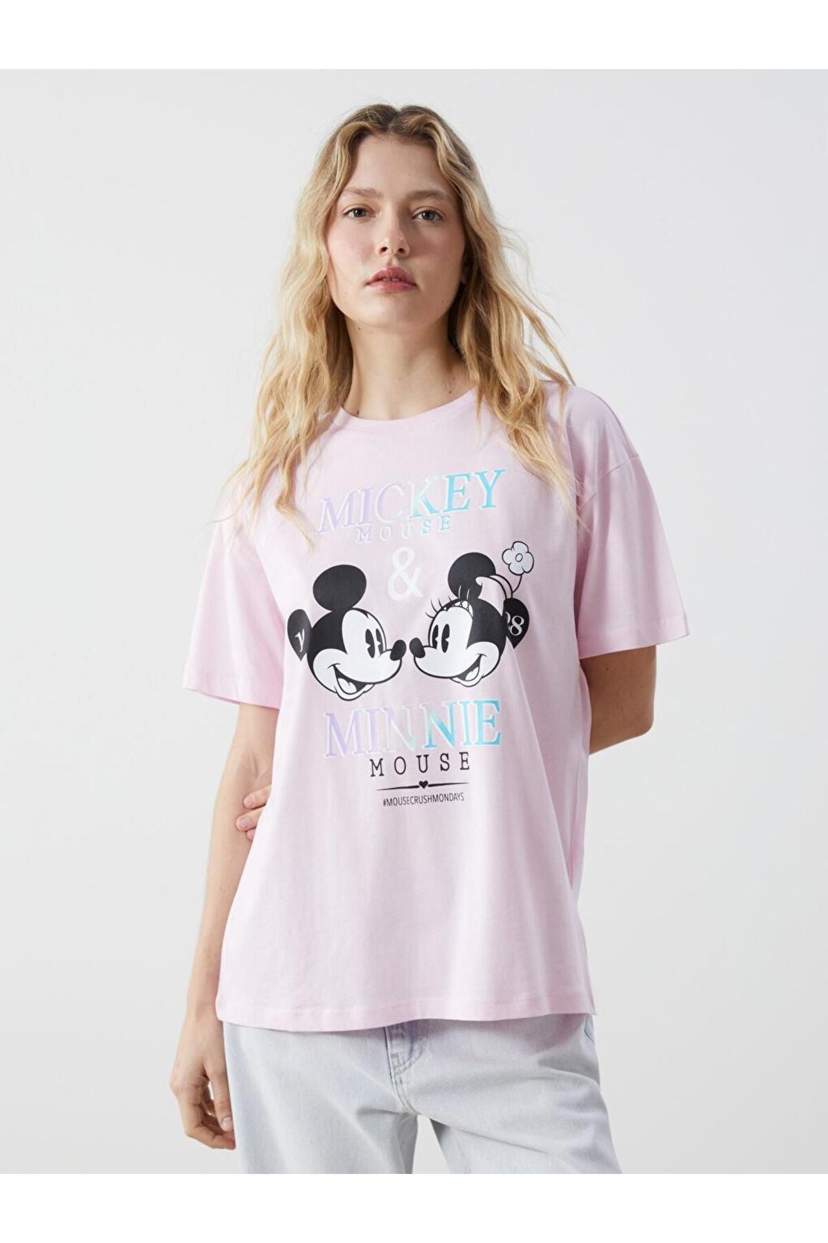 LC Waikiki XSIDE Bisiklet Yaka Mickey ve Minnie Mouse Baskılı Kadın Tişört