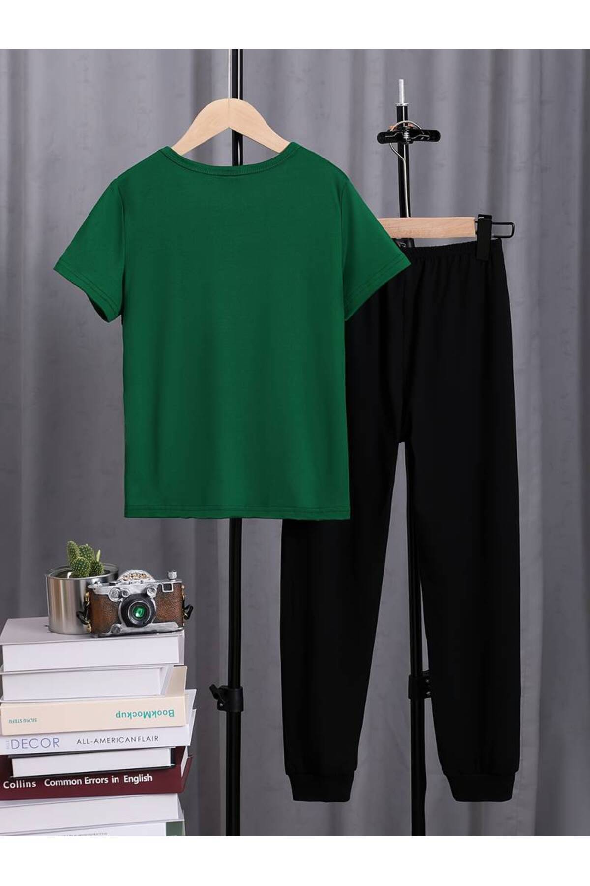 uyguntarz-Weißes Unisex-Trainingsanzug-Set mit Fs-Aufdruck in Schwarz 2