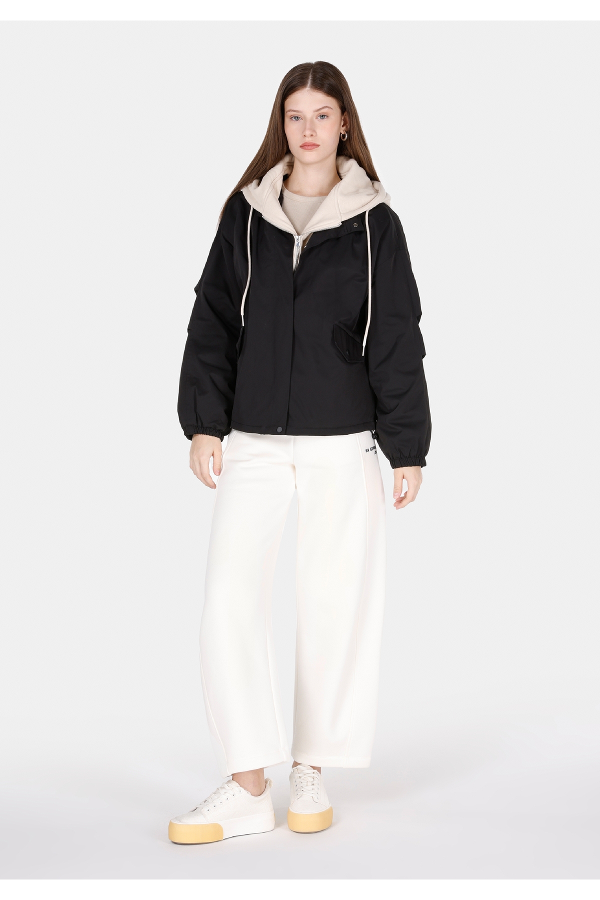 Colin’s  Regular Fit Kapüşonlu Fermuarlı Astarlı Suya Dayanıklı Kadın Siyah Mont Cl1072357 - Görsel 3