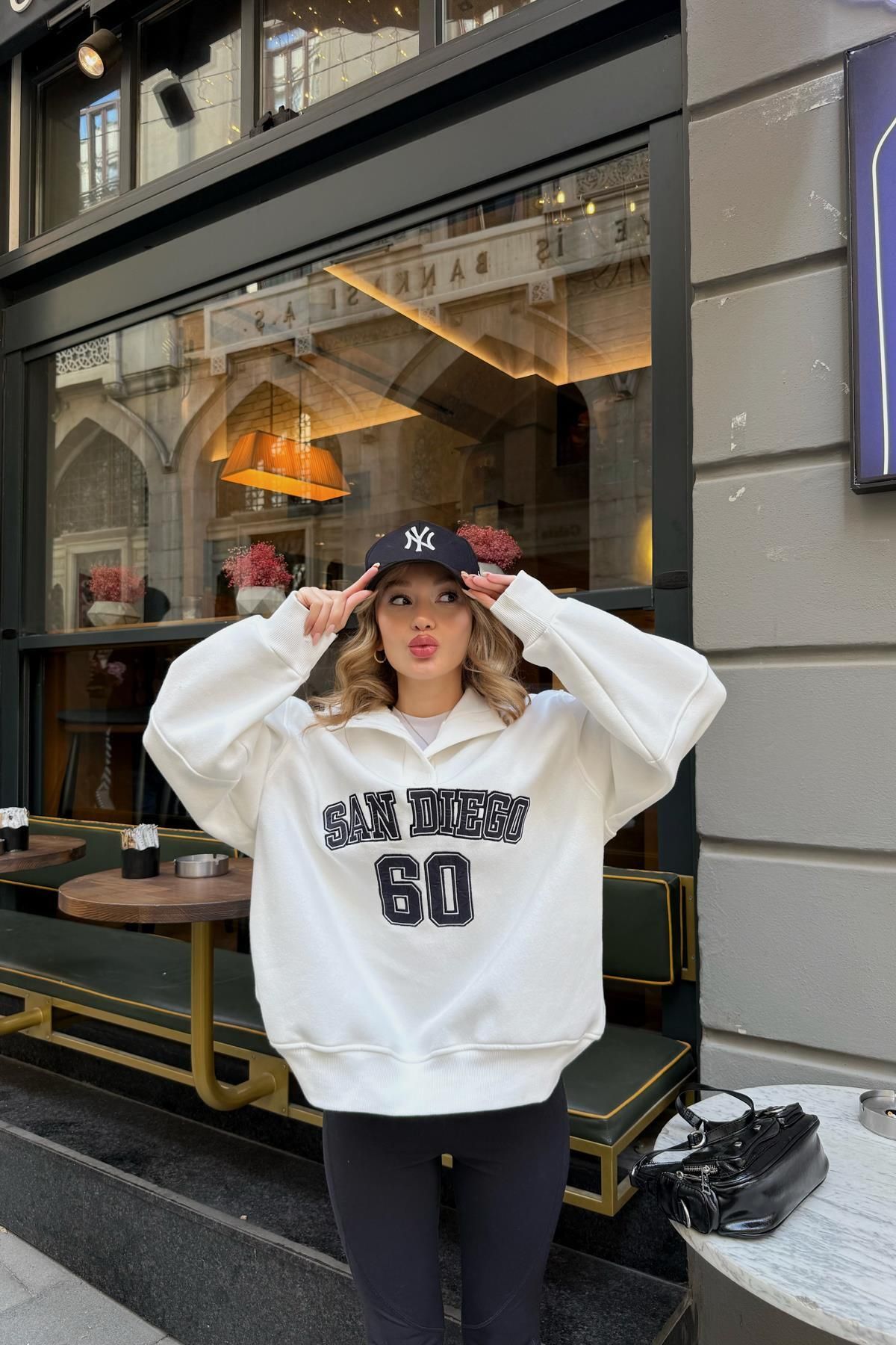 mylove San Diego Nakışlı Sweat Beyaz