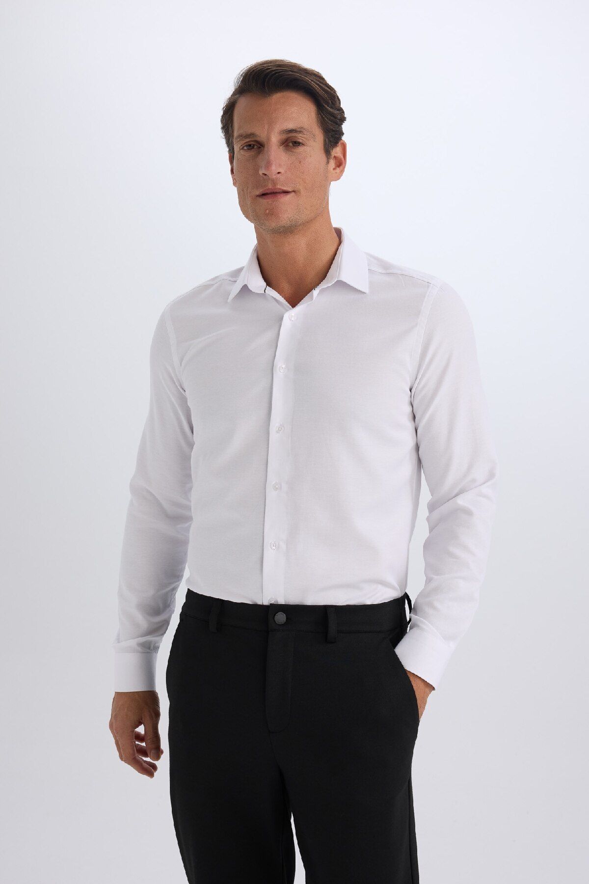 DeFacto Slim Fit Dar Kesim Polo Yaka Oxford Basic Düz Uzun Kollu Gömlek R4340AZ25SP