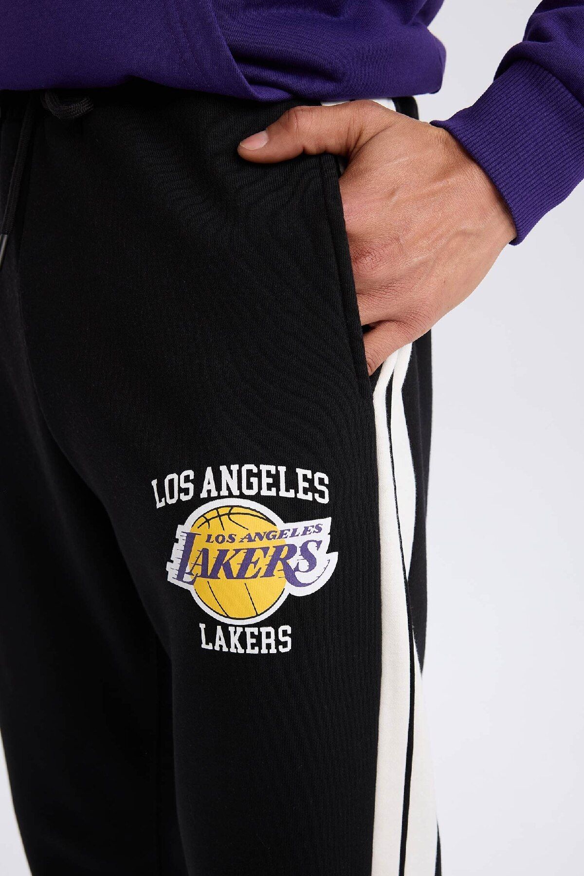 DeFacto-بنطال رياضي سميك للرياضيين من Los Angeles Lakers NBA - مع جيوب، مقاس قياسي D8491ax25sp 5