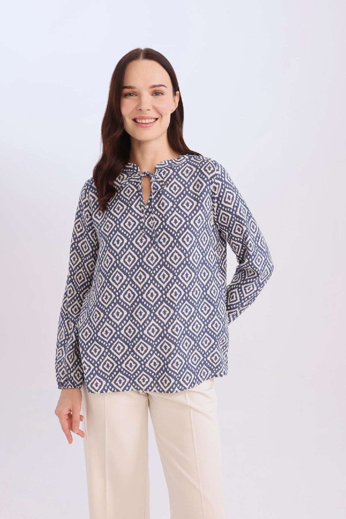 DeFacto-Regular Fit Apache Collar Print Long Sleeve Blouse N1809Az25Sp 4