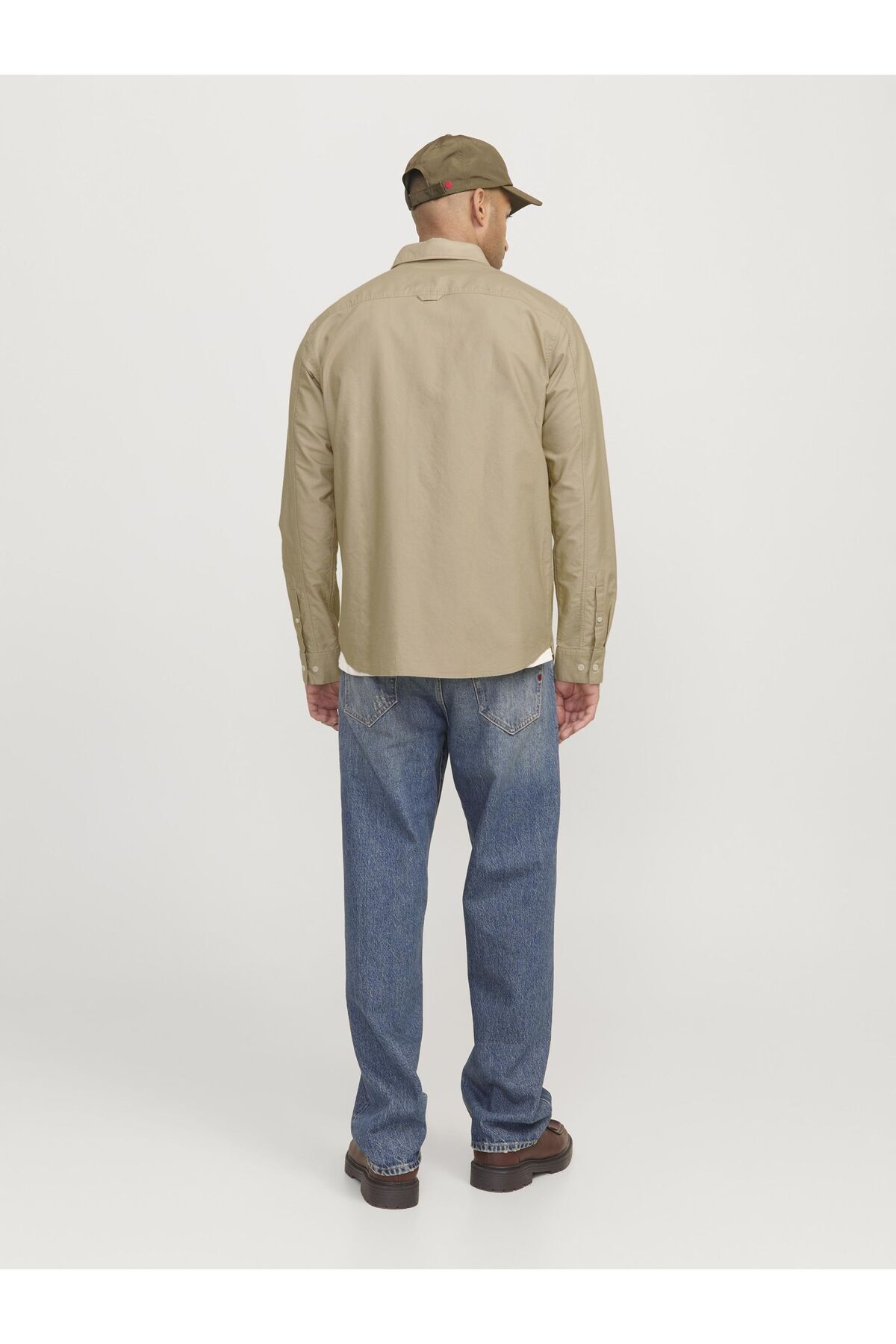 complete the look image