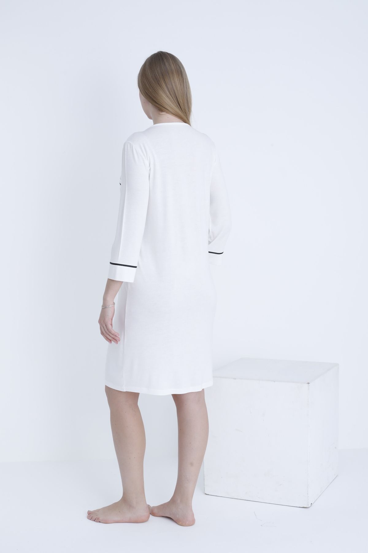Miss Dünya Lissa-Pregnant and Maternity Knitted Nightgown with Front Button and Stripe Detail 3
