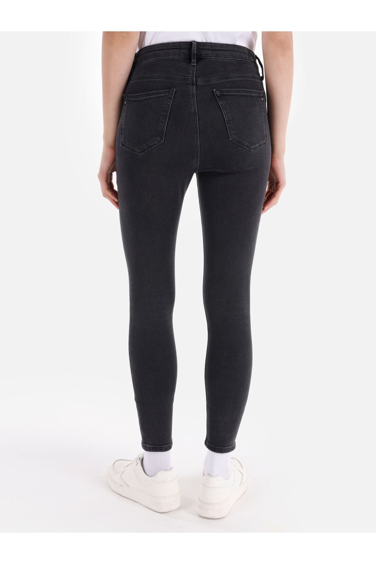 Colin's-Lara 759 Blugi negri Skinny Fit cu picioare înguste - Talie mijlocie Cl 1066383 2