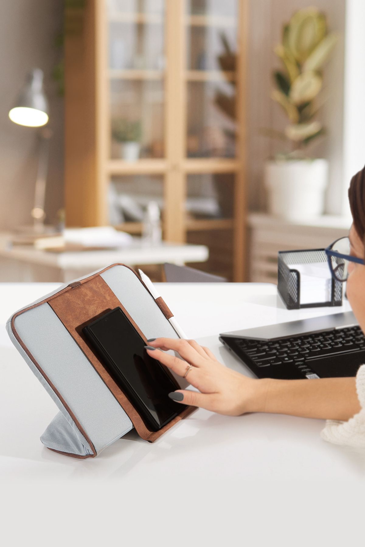 HAMUR-Mousepad με μαξιλαράκι/μαξιλάρι στήριξης καρπού Tablet Phone Stand Πλένεται ύφασμα Δερμάτινο Λεπτομερές γκρι 5