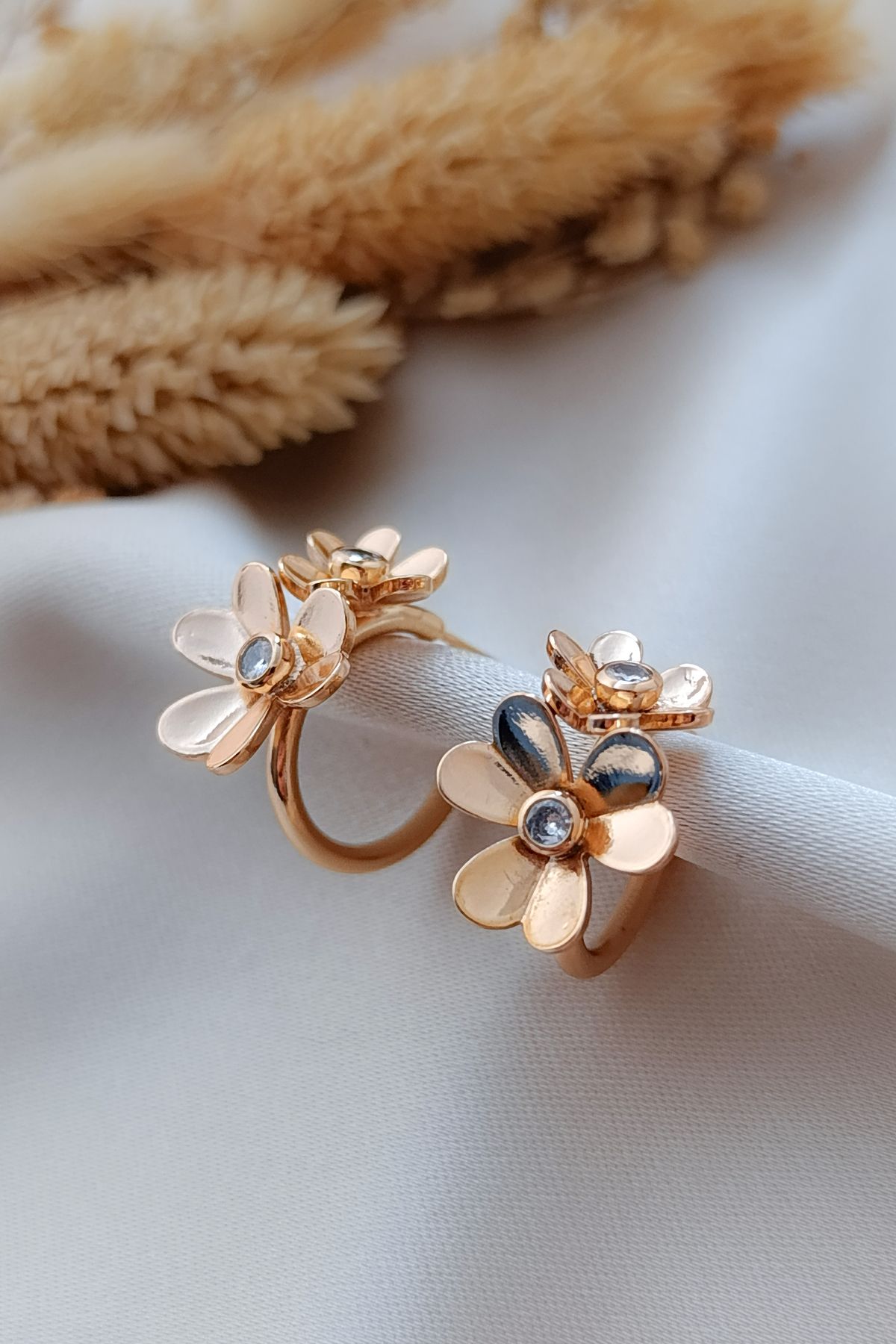 COSİTA-Rose Color Elegant Flower Earrings Night Daily Use Minimal Earrings 1