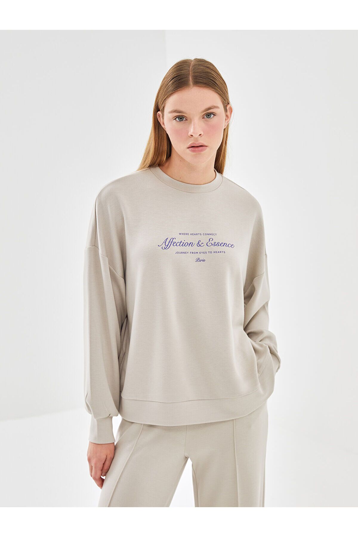 LC Waikiki Bisiklet Yaka Baskılı Oversize Kadın Sweatshirt