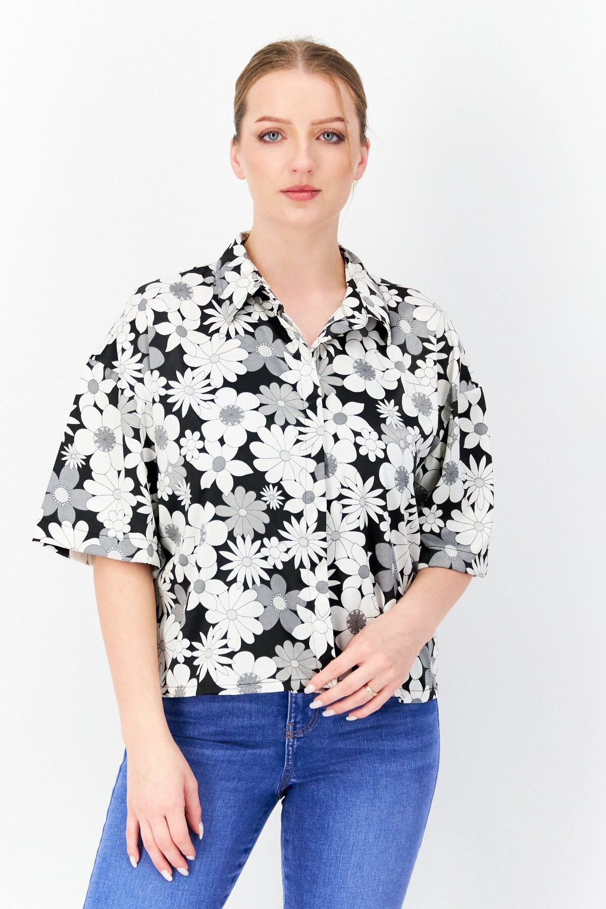 French Connection-Women Spread Collar Short Sleeve Floral Blouse, Black 1