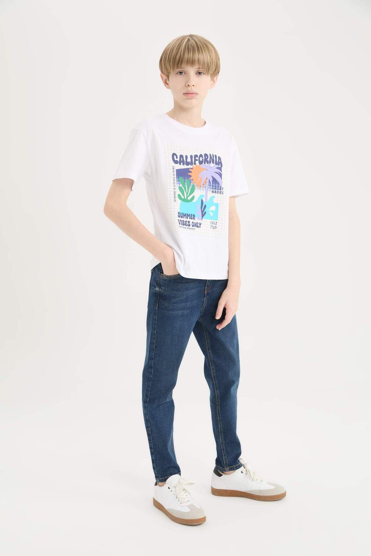 شلوار جین آبی پسرانه و بچگانه BOY JEAN NM28 MID Defacto
