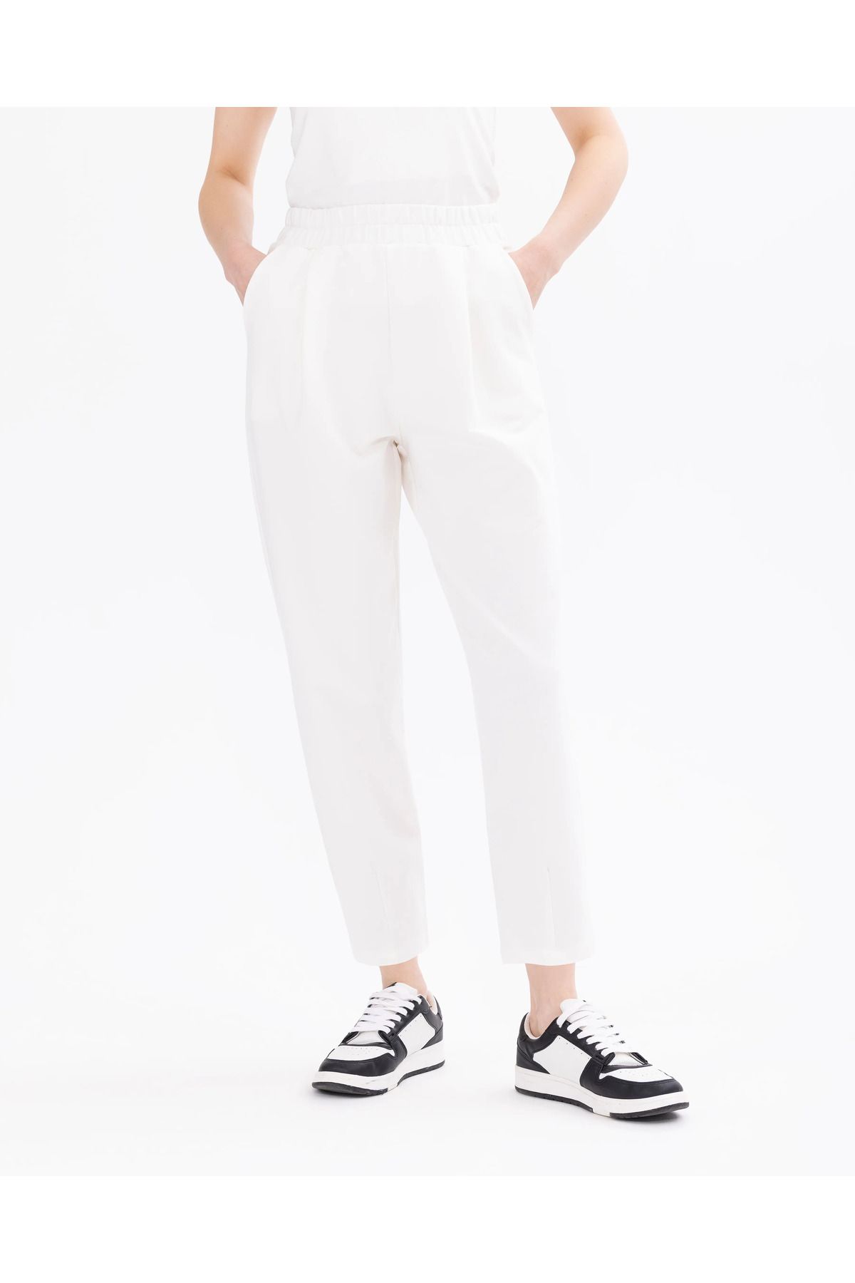 SEÇİL-Ankle Length Sweatpants with Pockets 4