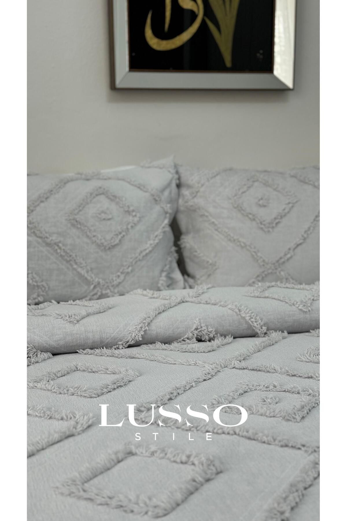 lusso stile Iskandinav Desen Çift Kişilik Ekru 240x250 ve 2 Adet Yastık Kılıfı