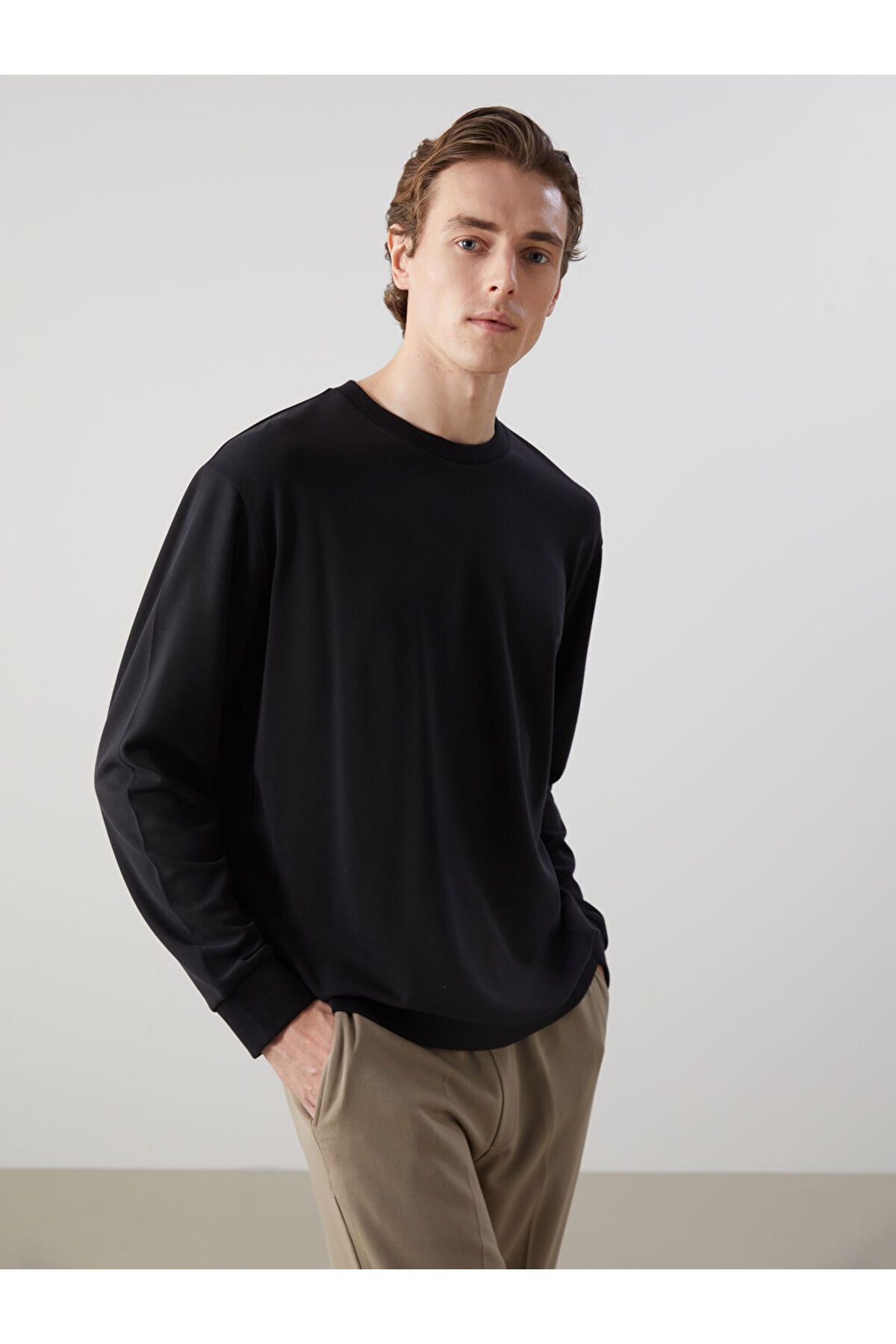LC Waikiki Bisiklet Yaka Uzun Kollu Erkek Sweatshirt